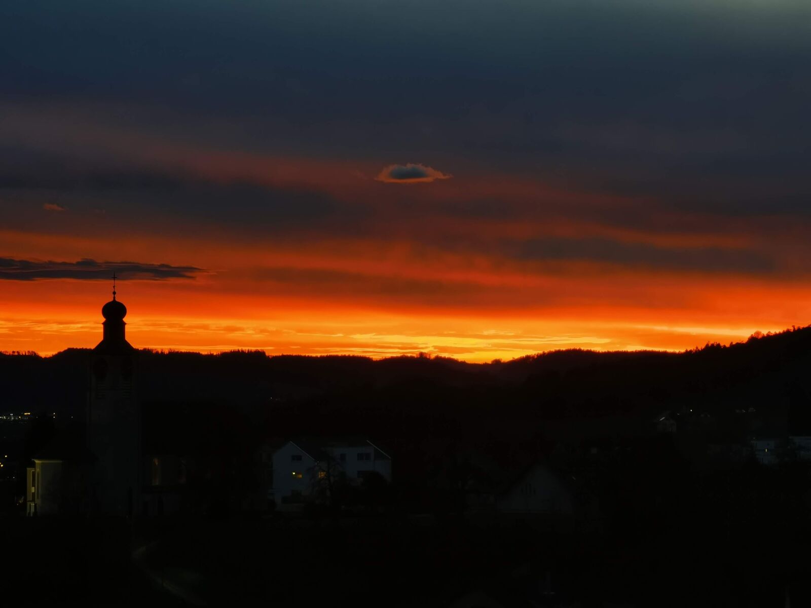 HUAWEI P30 Pro sample photo. Sunset, village, sky photography