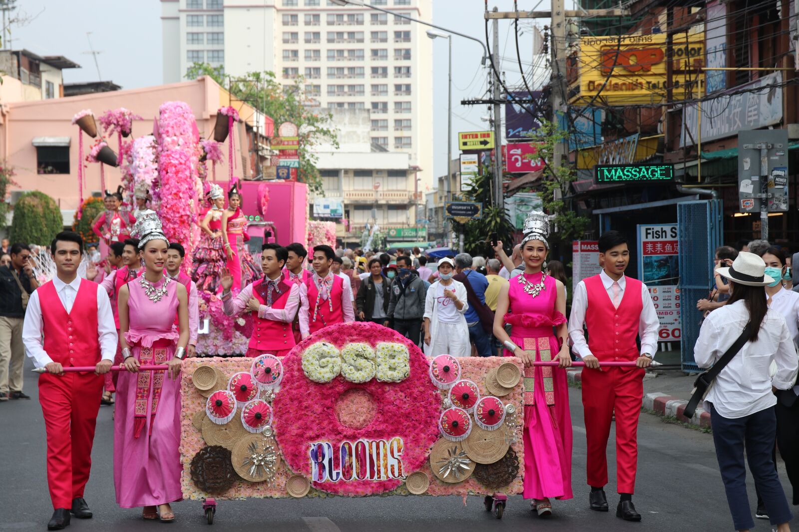 Canon EOS 80D sample photo. Thailand, parade, corso photography