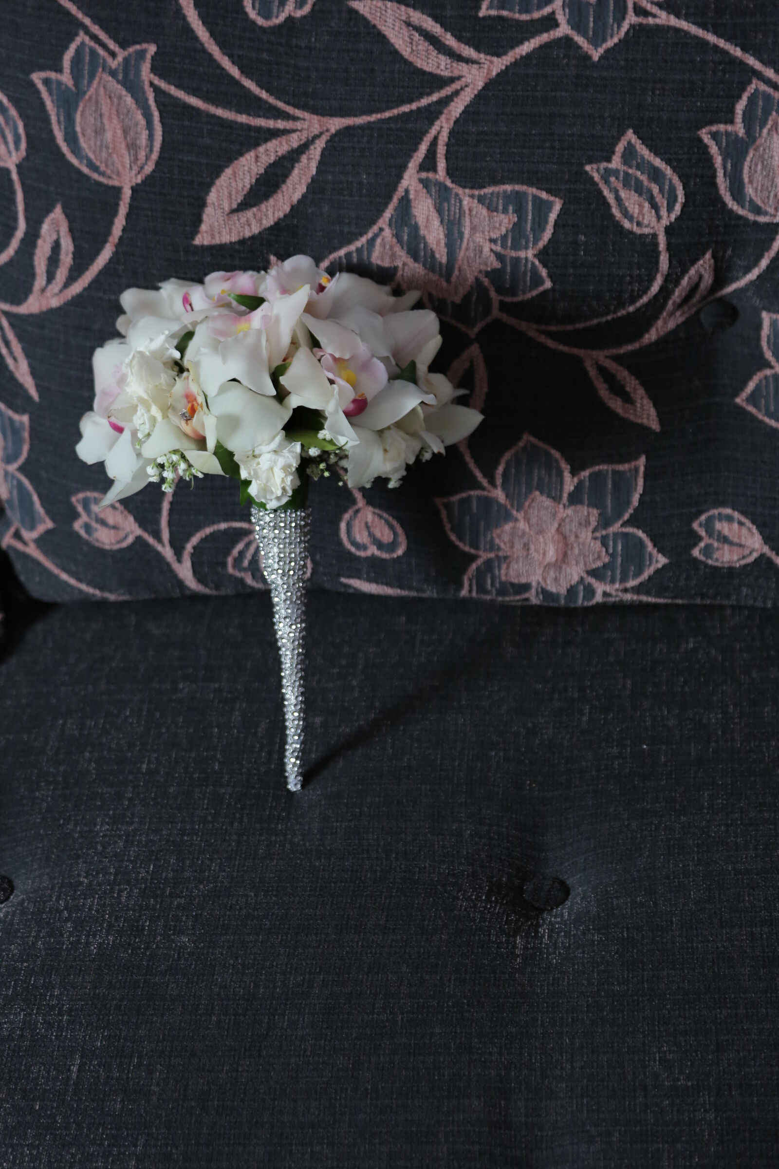 Canon EOS 5D Mark III sample photo. Jewelry, jewel, wedding bouquet photography