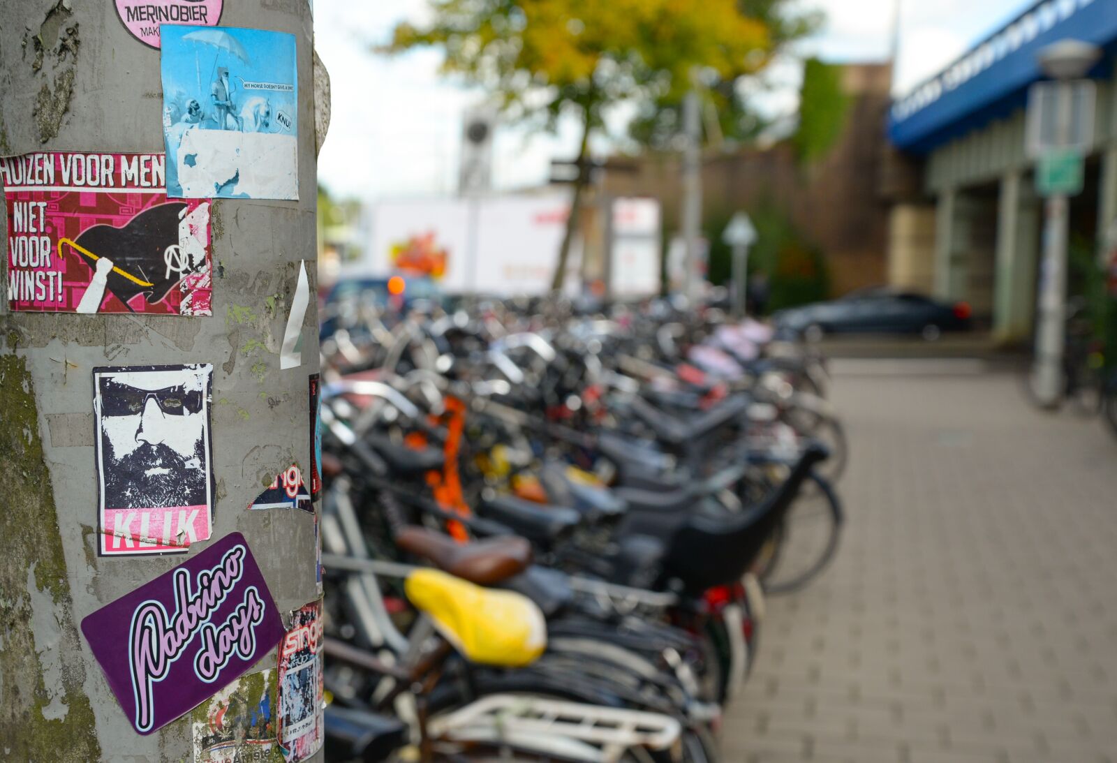 Nikon D610 sample photo. Holland, bicycles, parked photography