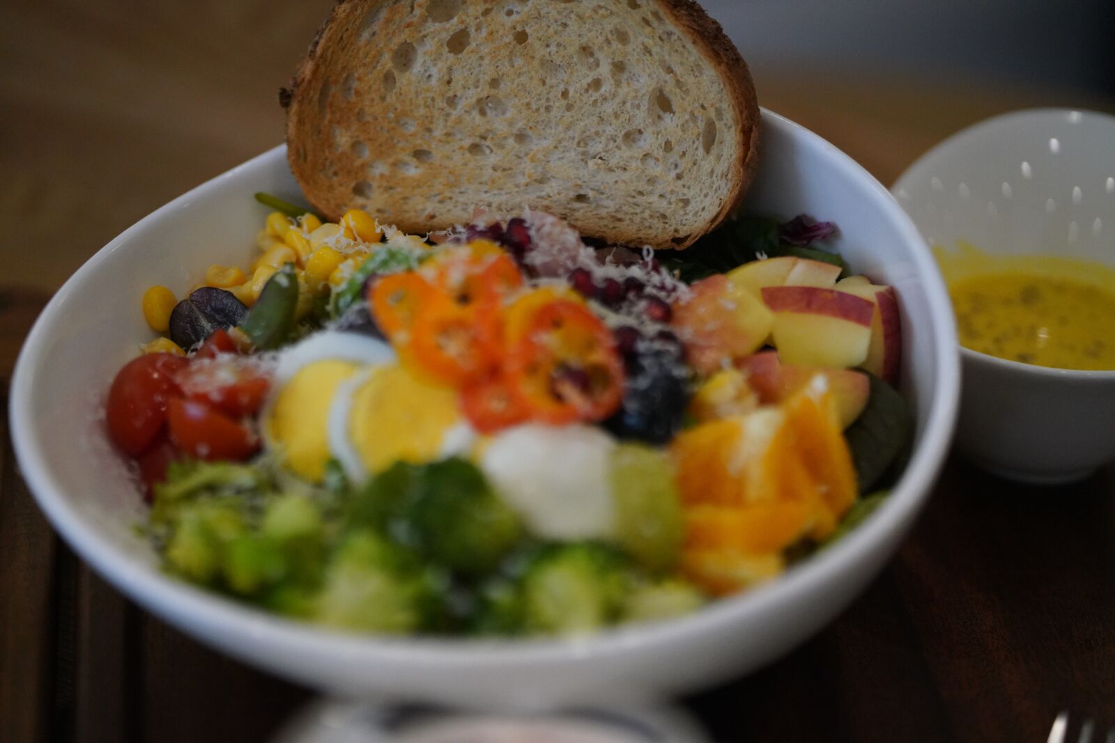 Sony FE 85mm F1.8 sample photo. Bread, eggs, food photography
