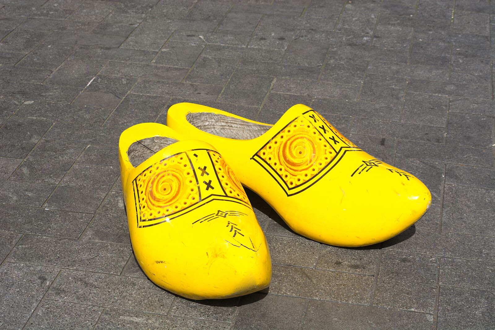 Nikon D7100 sample photo. Clogs, shoes, pair photography