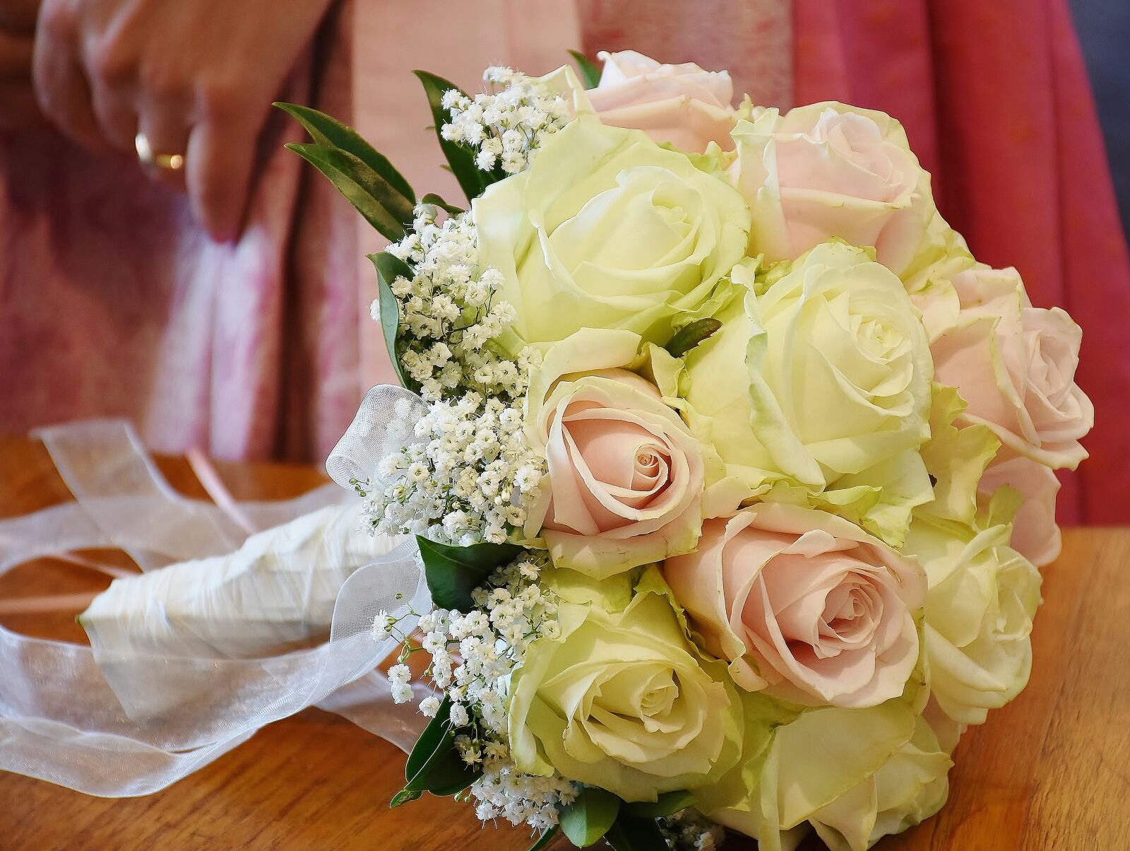 Nikon D7200 sample photo. Roses, ostrich brautstrauß, flowers photography