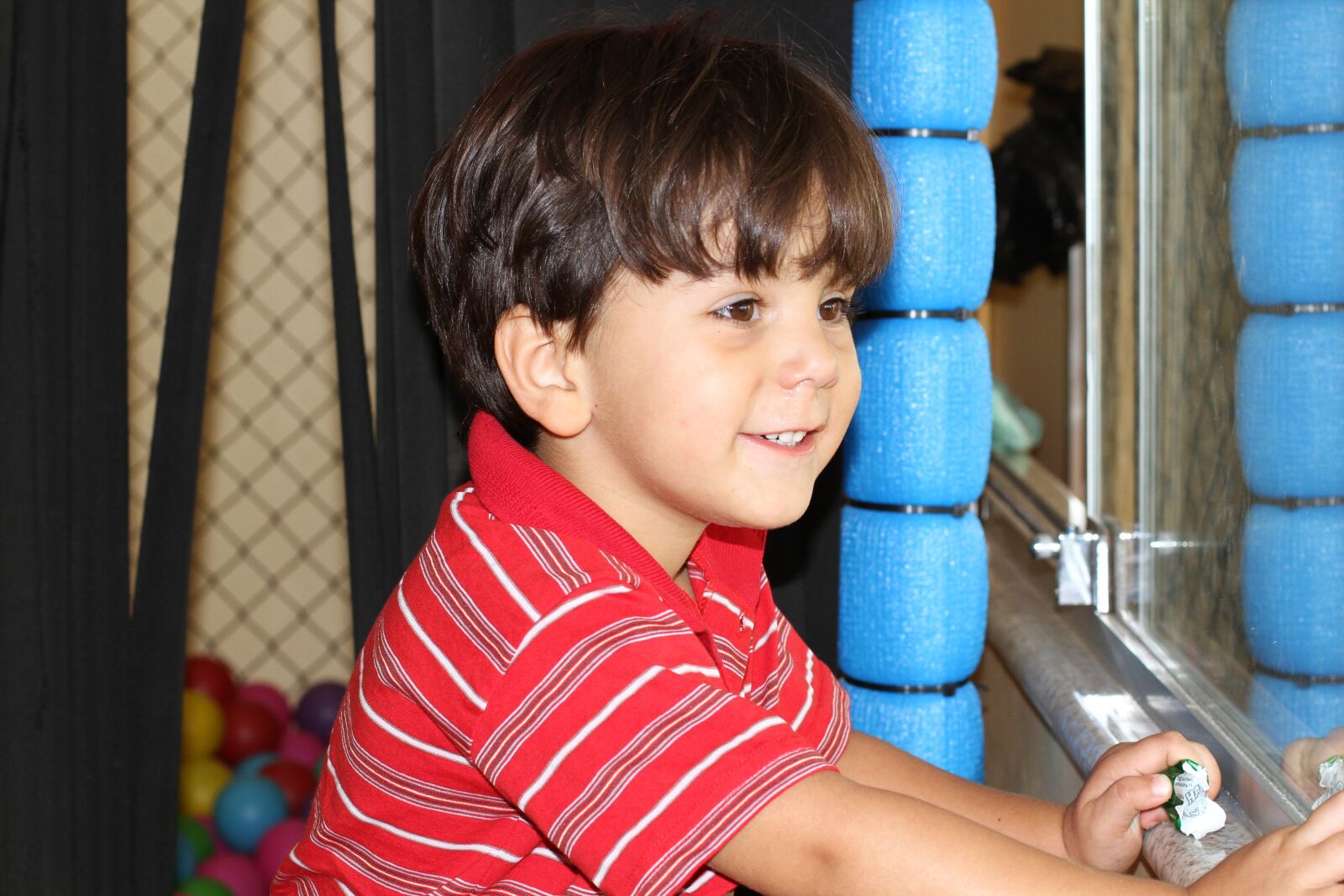 Canon EOS 7D sample photo. Boy happy, joy, playing photography