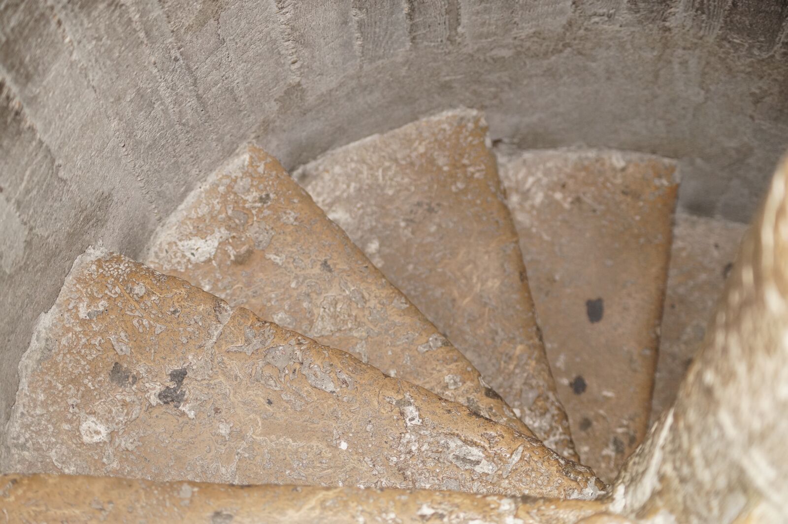 Sony SLT-A58 + Sony DT 55-200mm F4-5.6 SAM sample photo. Stairs, gradually, eng photography
