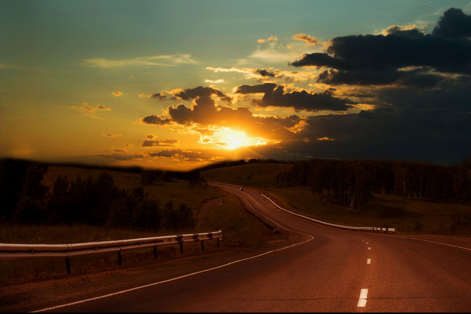 Nikon D3300 sample photo. Ukraine, sunset, road photography