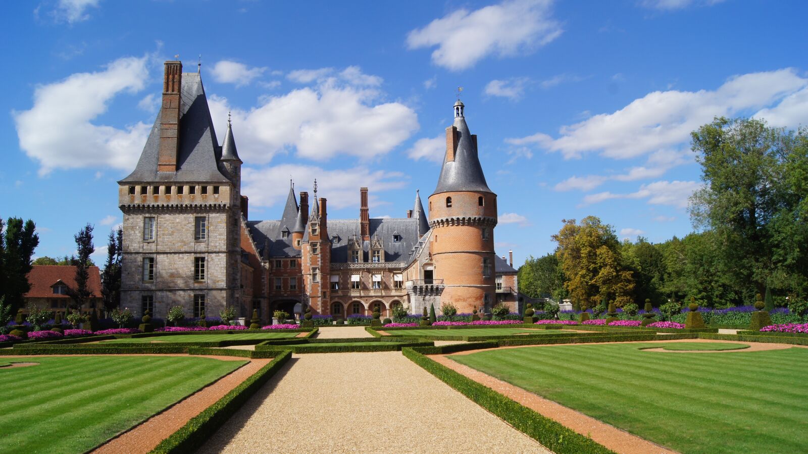 Sony SLT-A55 (SLT-A55V) sample photo. Castle, castle park, france photography
