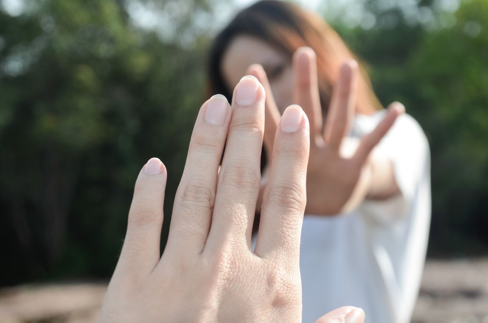 Nikon D5100 sample photo. Parting, leave, hands photography