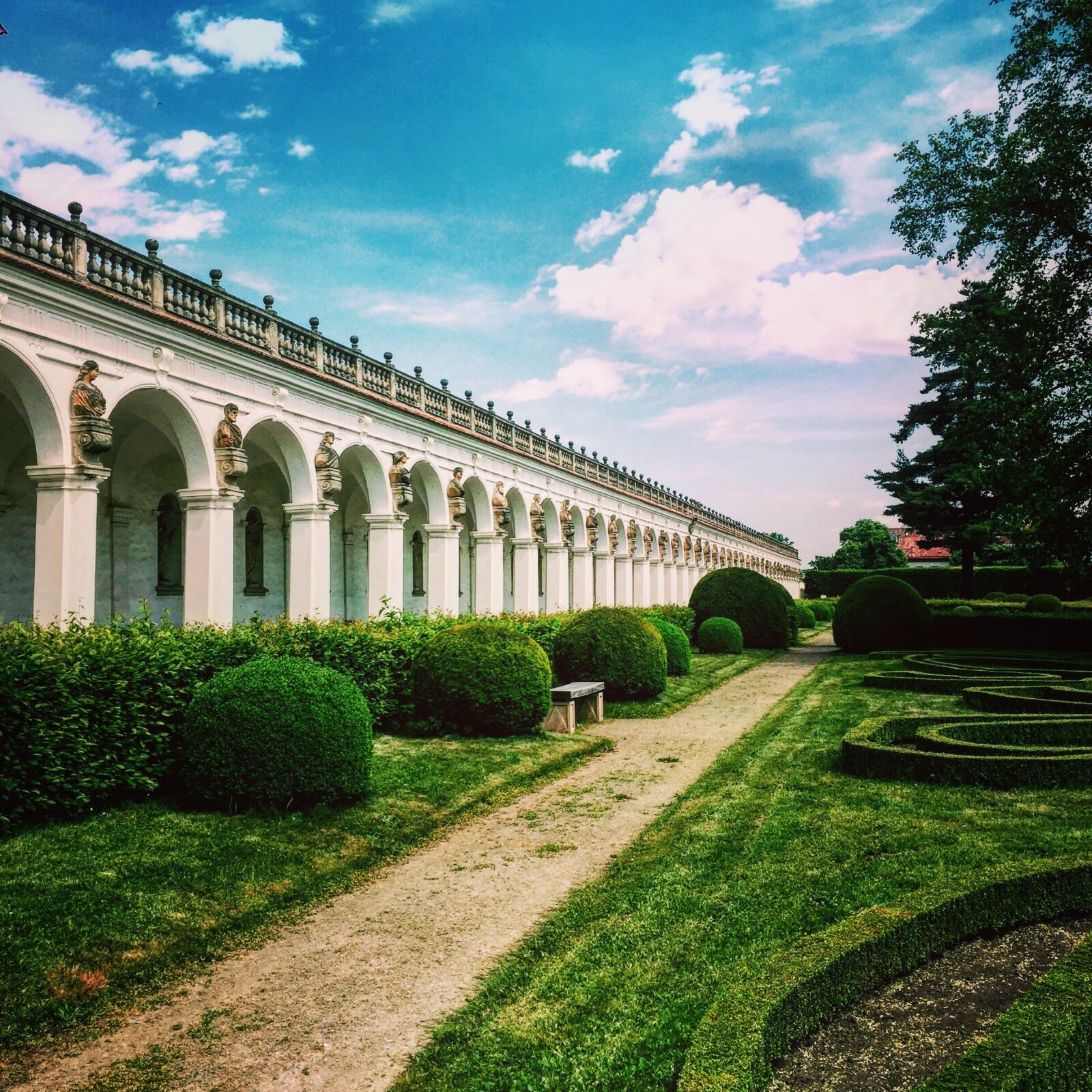 iPhone 6 Plus back camera 4.15mm f/2.2 sample photo. Colonade, sky, architecture photography