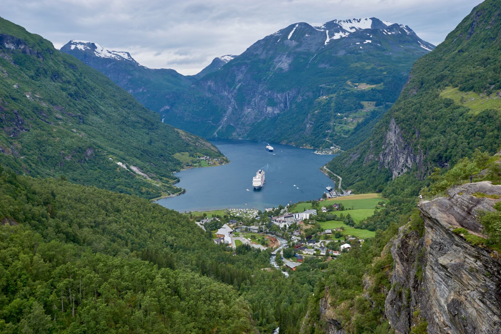 Sony a6000 sample photo. Fjord, norway, boats photography