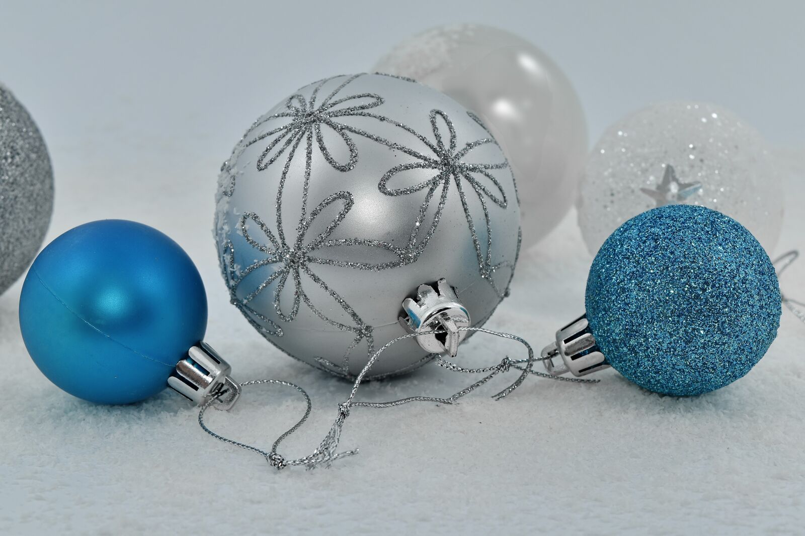 Nikon D5500 sample photo. Blue, object, ornament, snowflakes photography