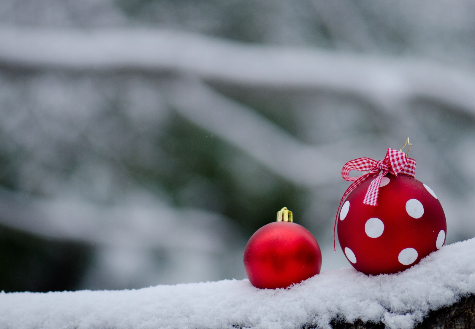 Nikon D7000 sample photo. Winter, snow, greetings photography