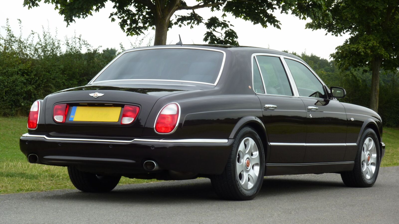 Panasonic DMC-TZ7 sample photo. Bentley, car, luxury photography