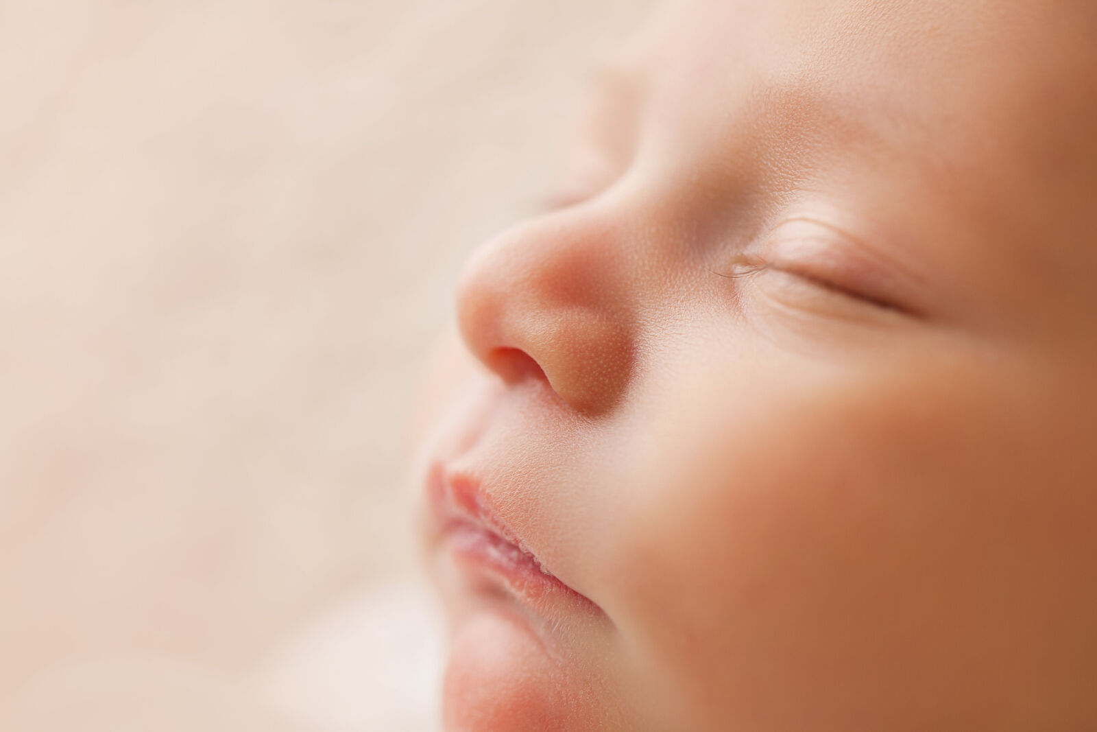 Canon EOS 5D Mark II + Canon EF 100mm F2.8L Macro IS USM sample photo. Baby, face, wile, sleeping photography