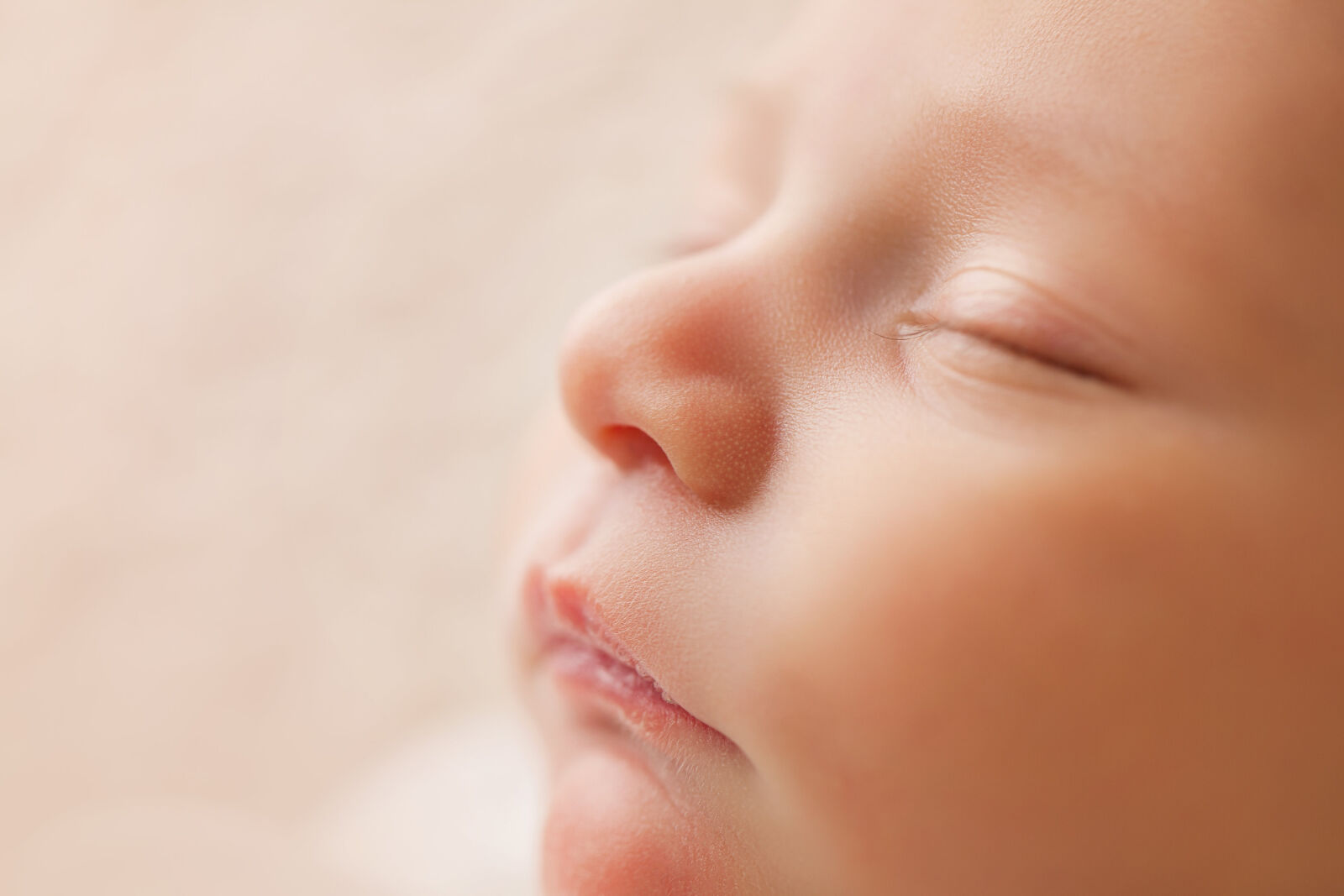 Canon EF 100mm F2.8L Macro IS USM sample photo. Baby, face, wile, sleeping photography