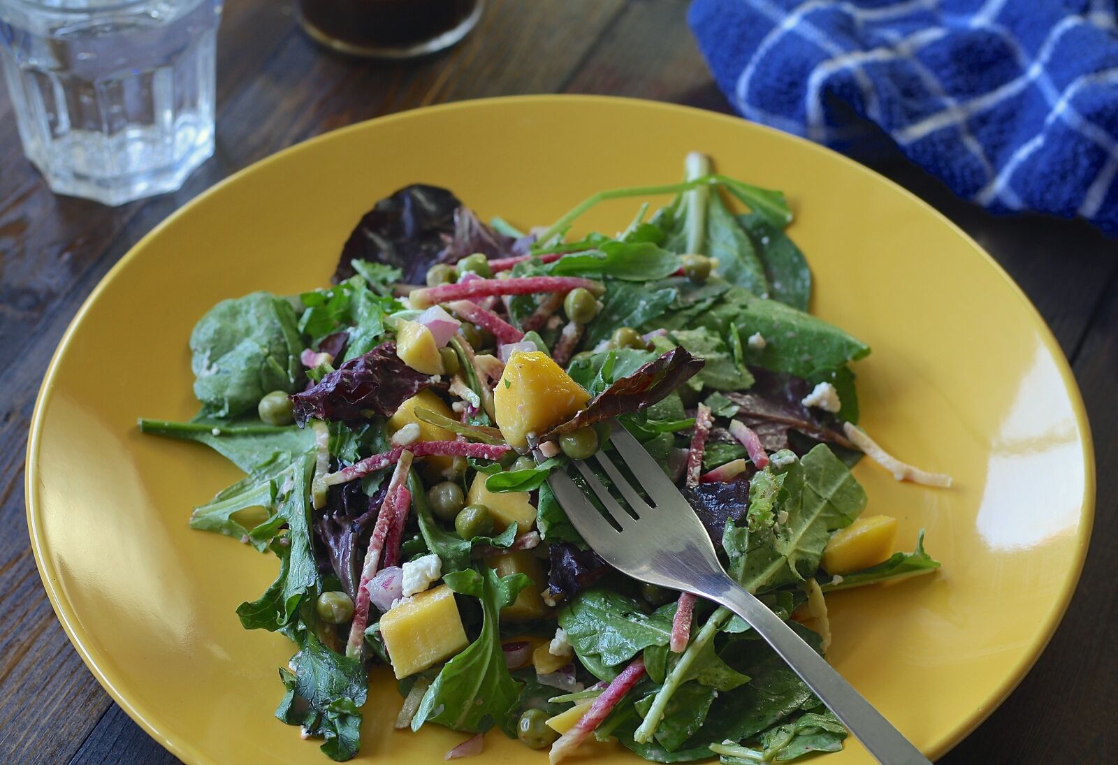 Canon EOS 1000D (EOS Digital Rebel XS / EOS Kiss F) sample photo. Salad, mango, rustic photography