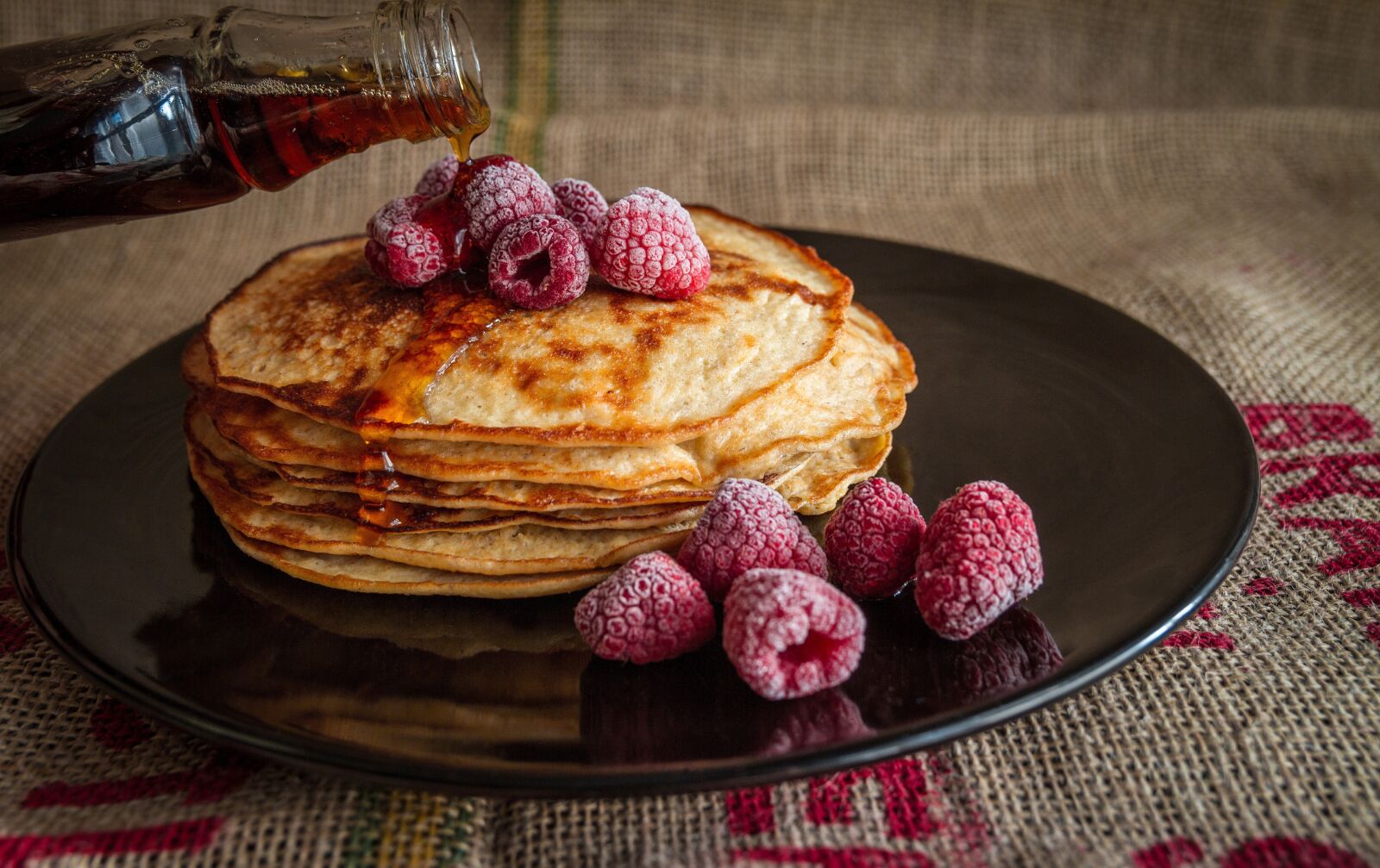 Canon EOS 7D sample photo. Pancakes, maple syrup, sweet photography