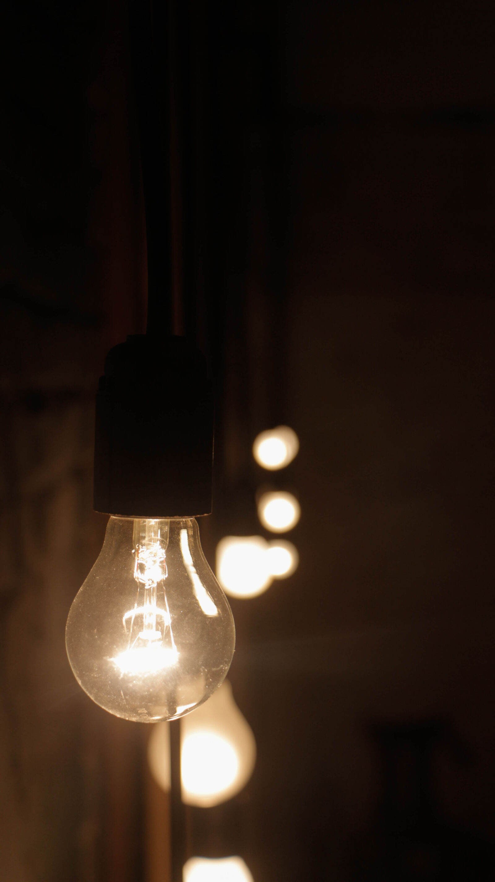 Canon EOS 700D (EOS Rebel T5i / EOS Kiss X7i) sample photo. Lamp, light, macro photography