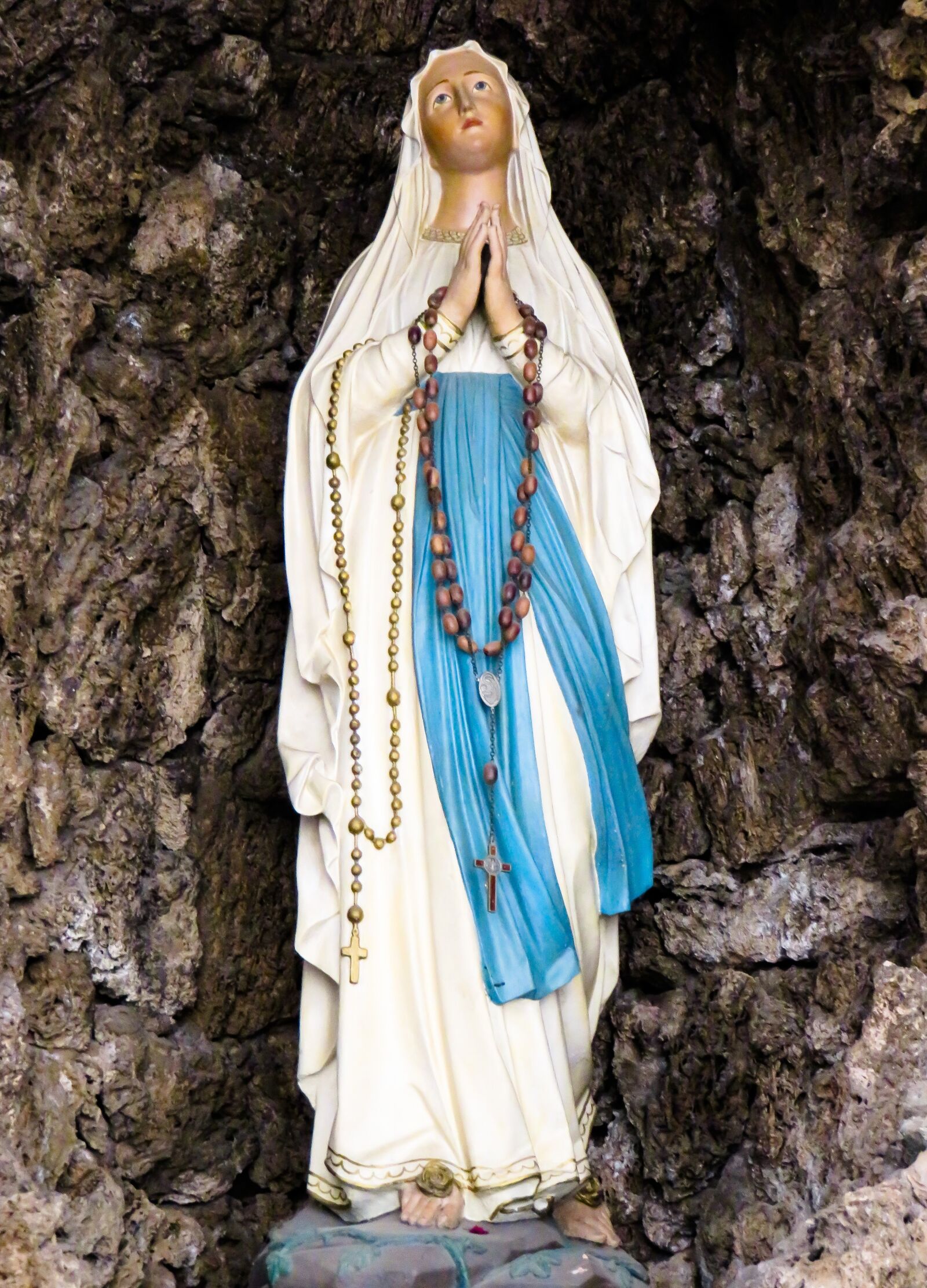 Canon PowerShot SX710 HS sample photo. Madonna, maria, mother of photography