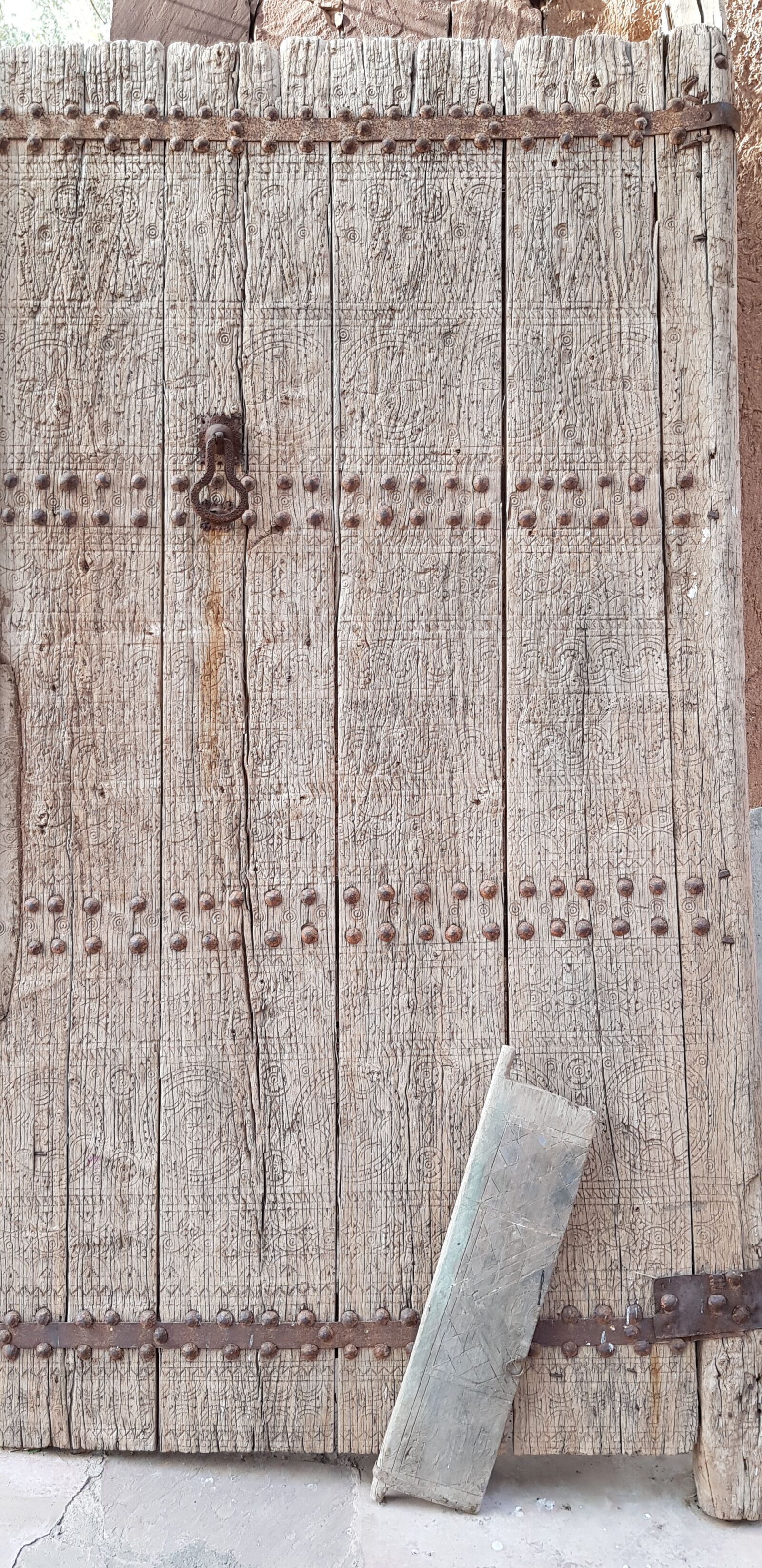 Samsung Galaxy S8 sample photo. Door, former, wood photography