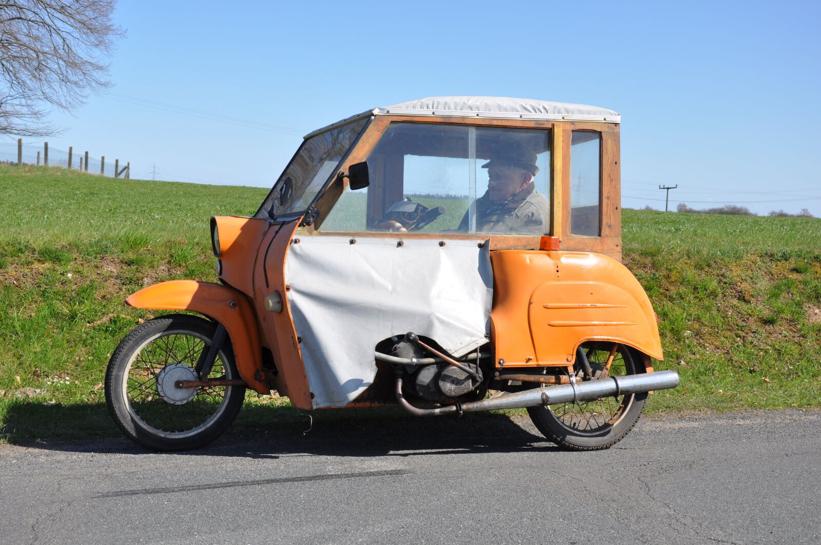 Nikon D90 sample photo. Simson duo, duo, old photography