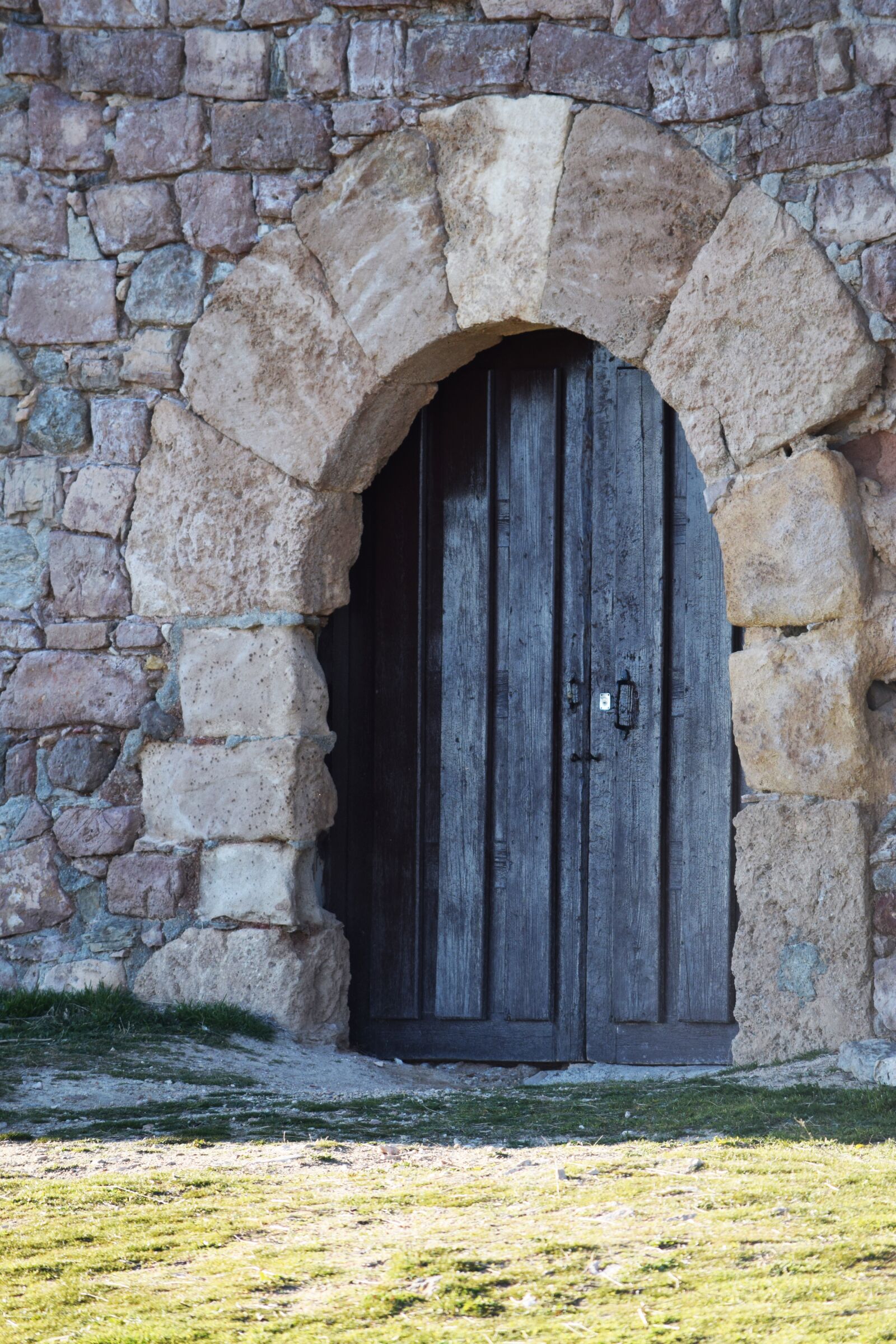 Nikon D5300 sample photo. Door, arc merida, soria photography