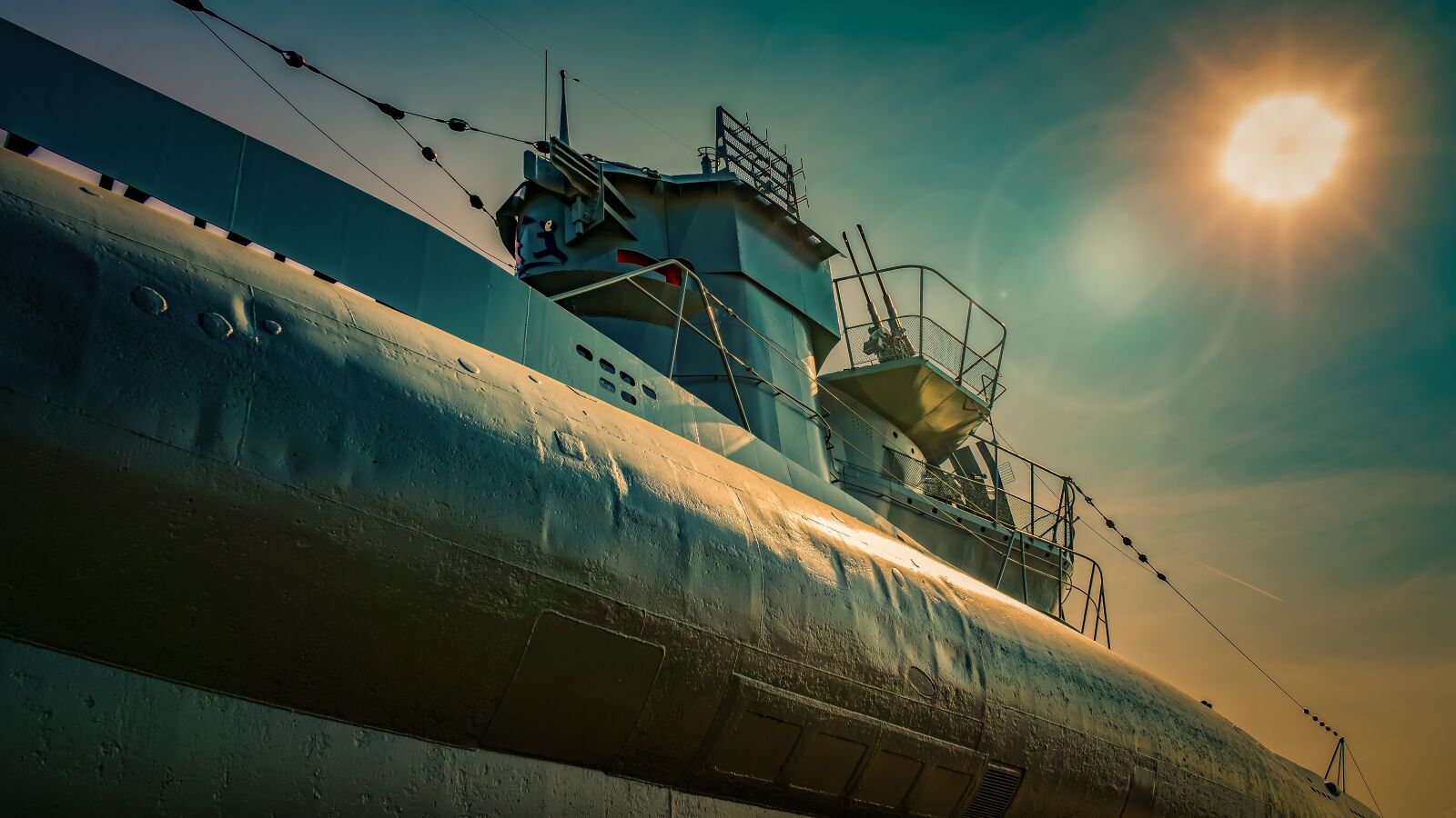 Sony a7 II + Sony FE 28-70mm F3.5-5.6 OSS sample photo. U boat, guns, tower photography