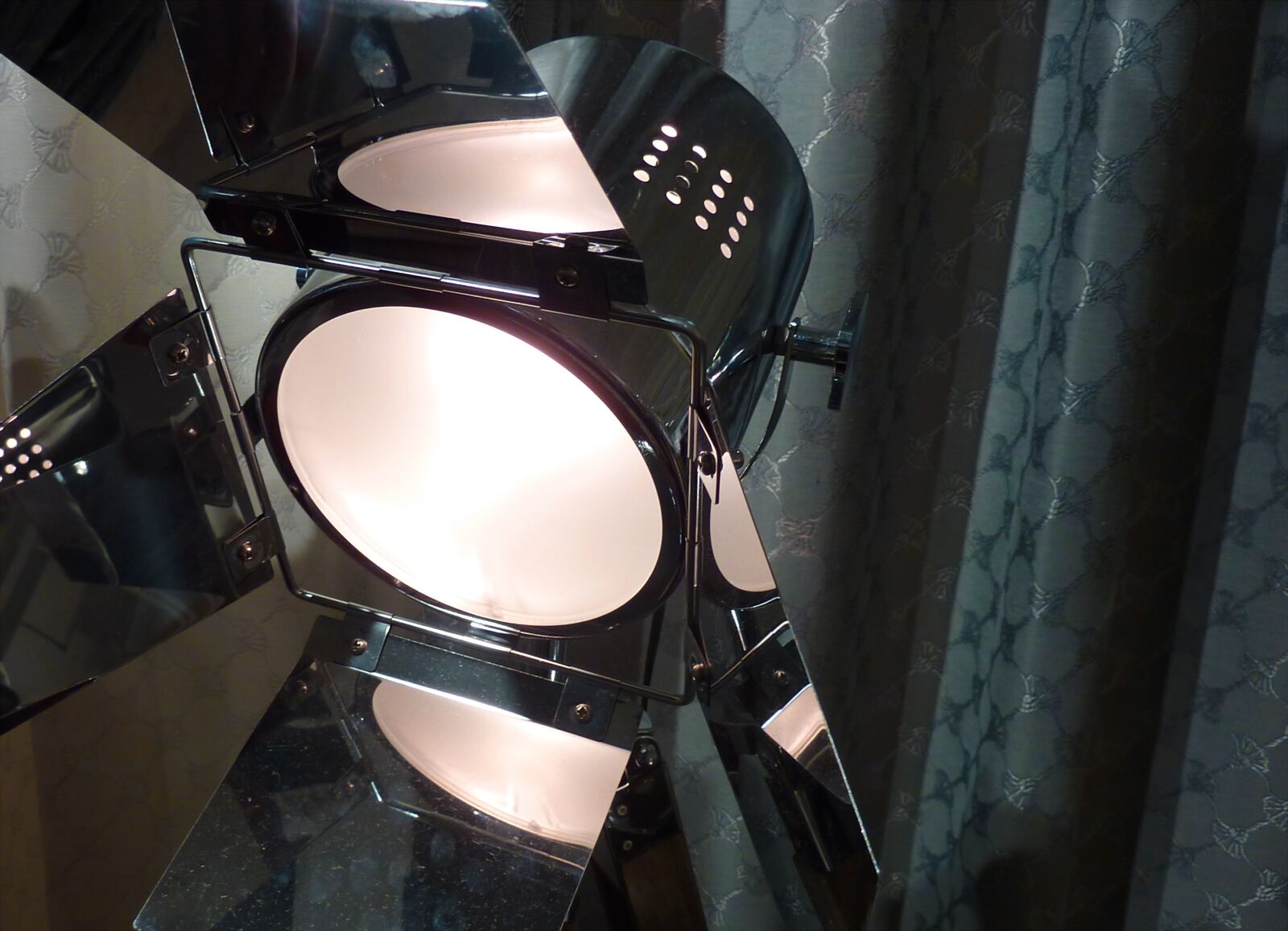 Panasonic DMC-TZ7 sample photo. Light, lamp, lights photography