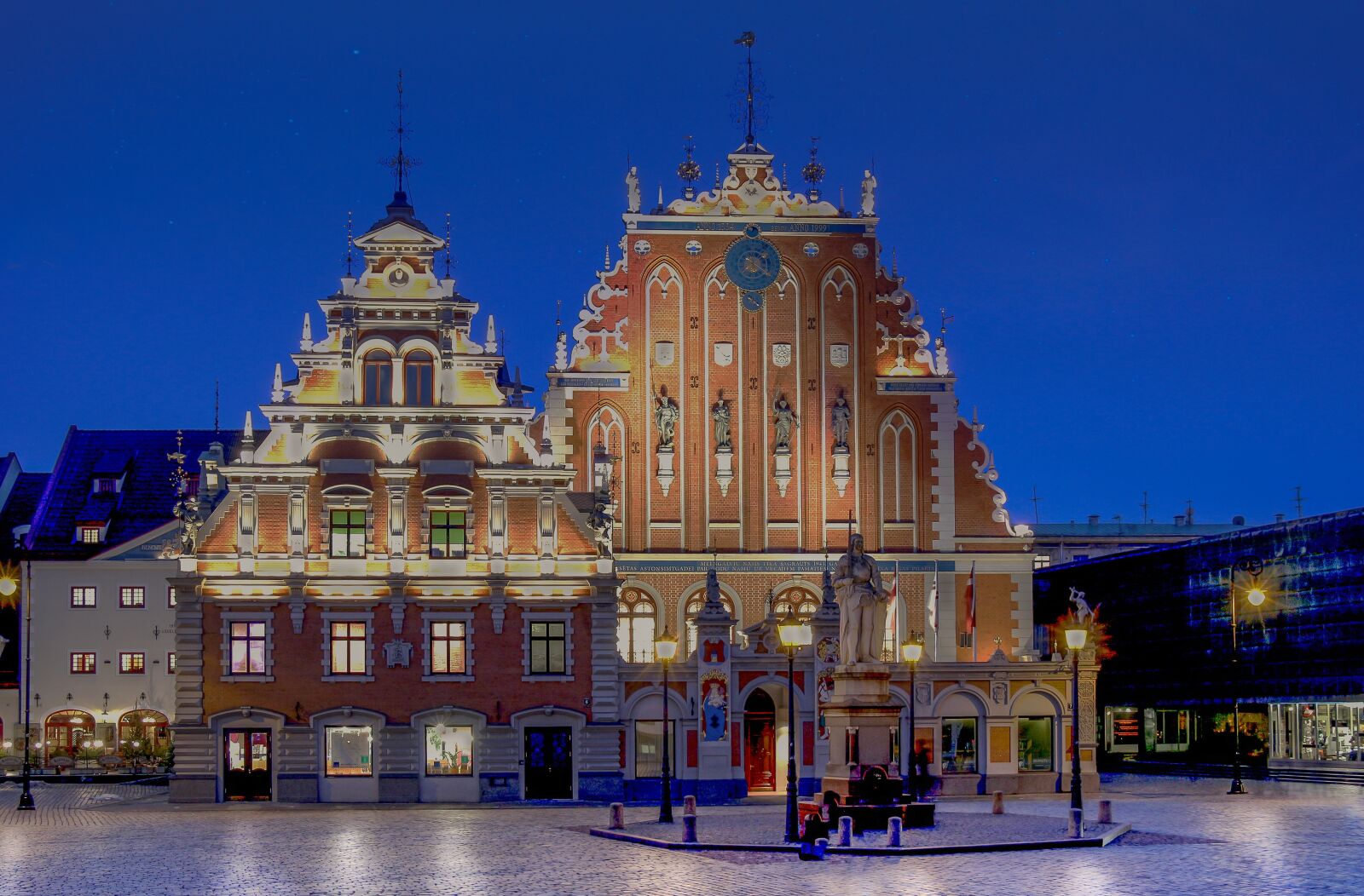 Canon EOS 700D (EOS Rebel T5i / EOS Kiss X7i) sample photo. Latvia, night, capital photography