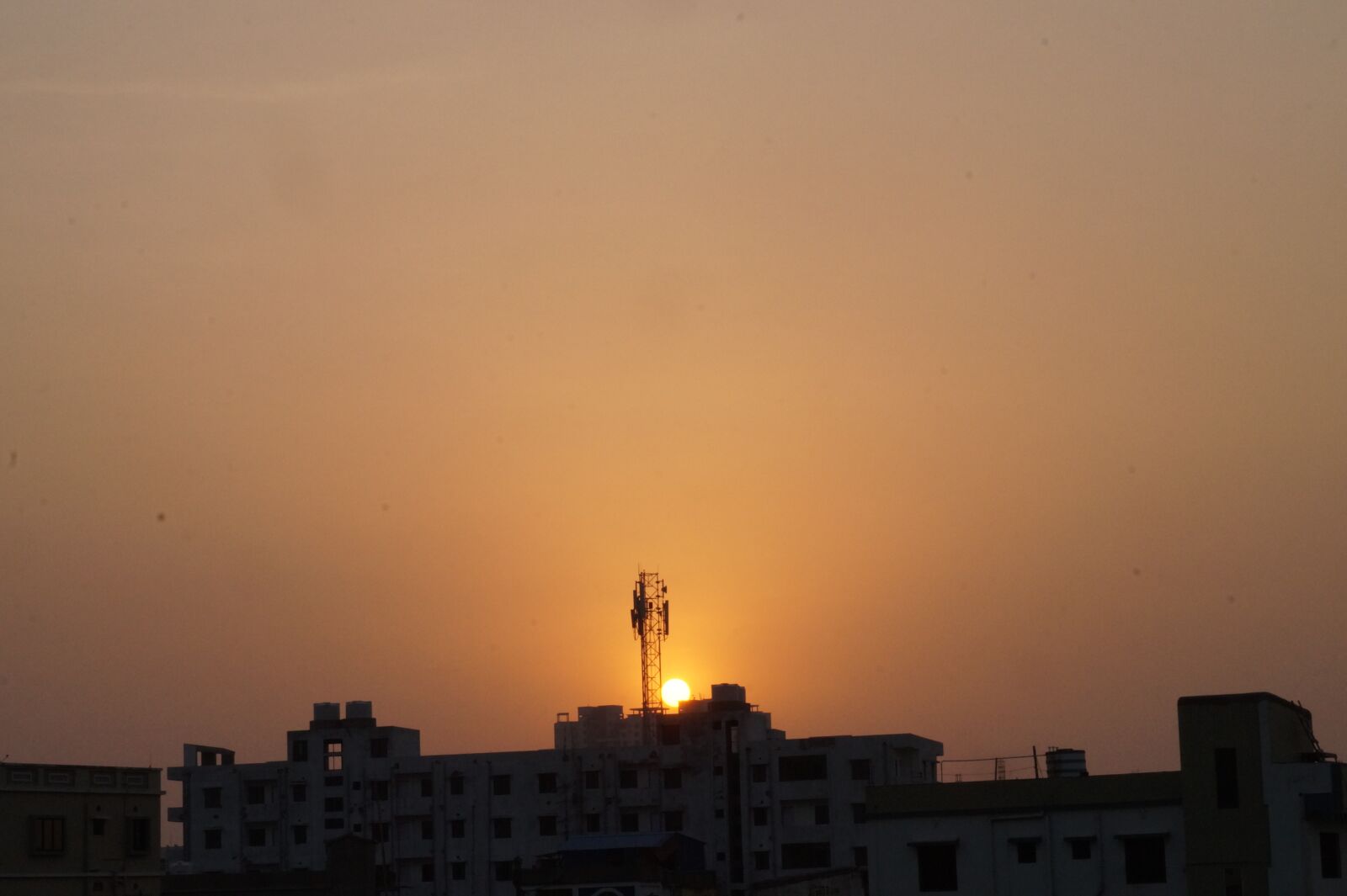 Sony DT 18-55mm F3.5-5.6 SAM II sample photo. Real estate, rise, building photography