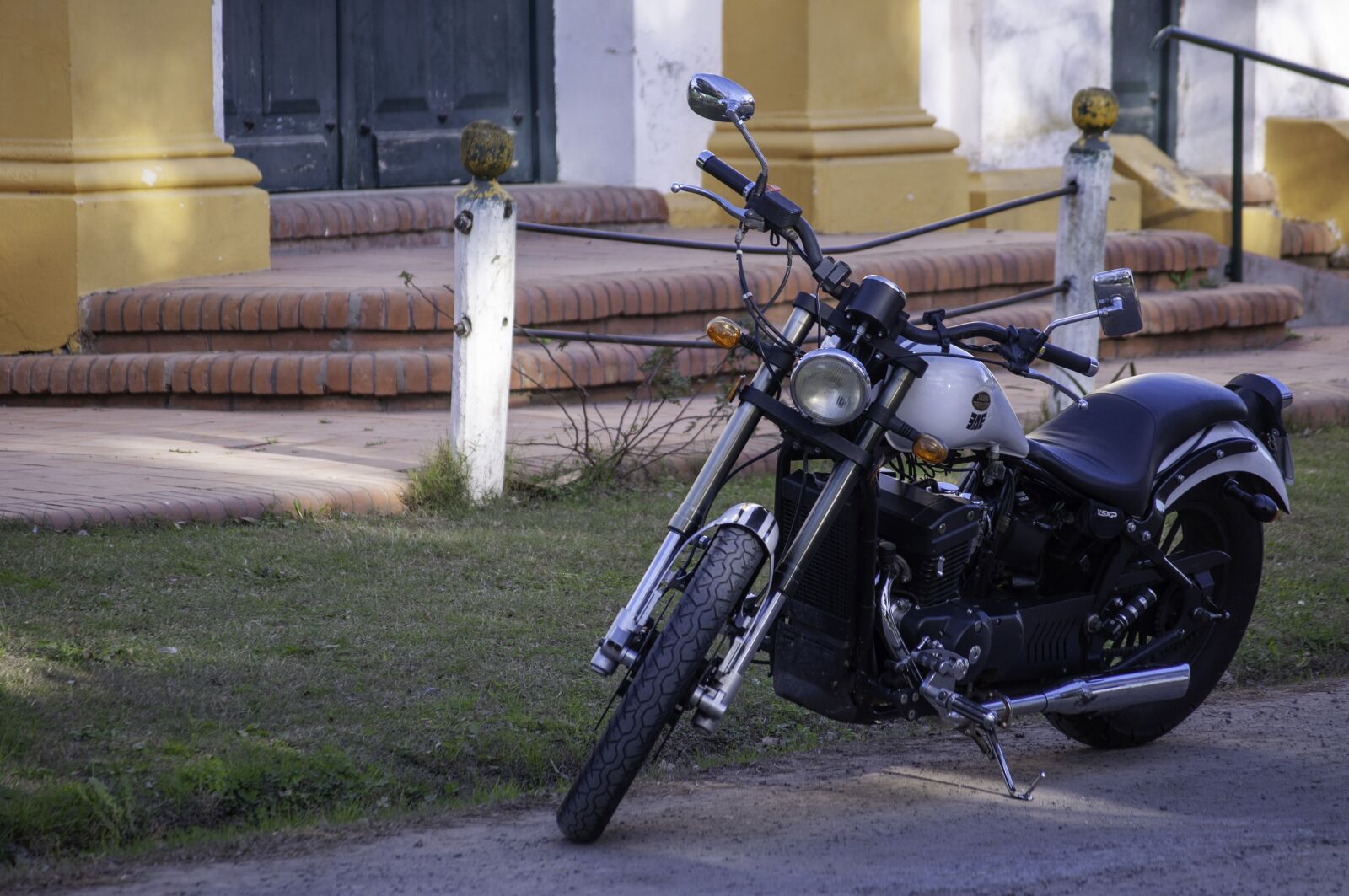 Nikon D5000 sample photo. Motorcycle, moto, travel photography