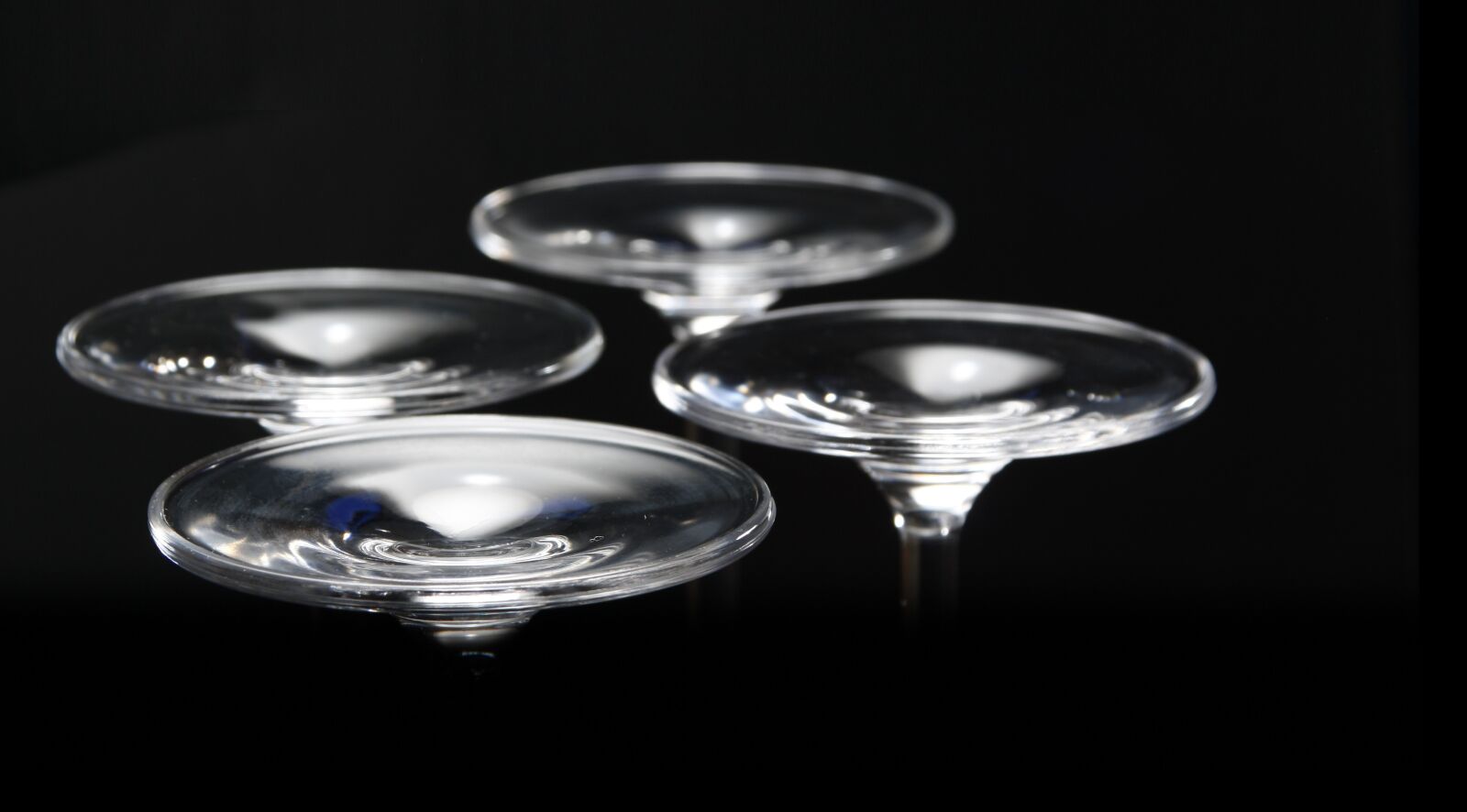 Canon EOS 1000D (EOS Digital Rebel XS / EOS Kiss F) sample photo. Glass, glass bottom, four photography