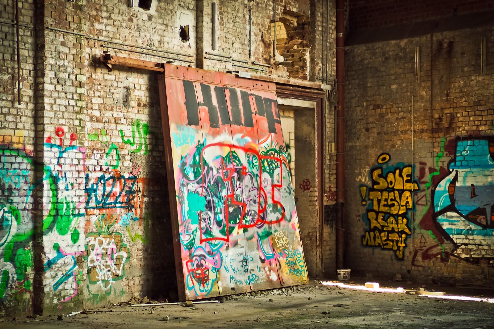 Olympus OM-D E-M10 sample photo. Lost places, pforphoto, abandoned photography
