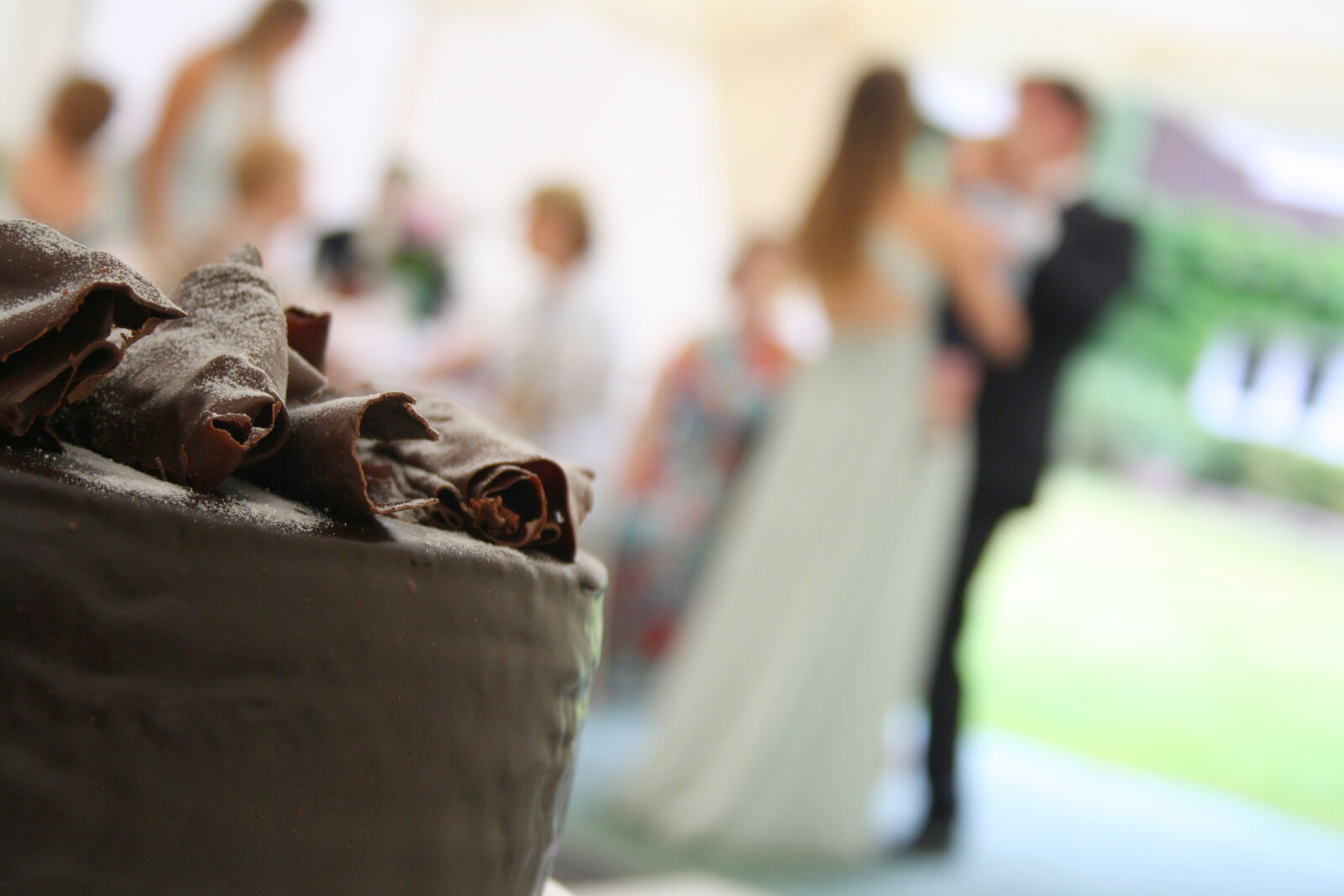 Canon EF-S 18-55mm F3.5-5.6 II sample photo. Cake, wedding photography