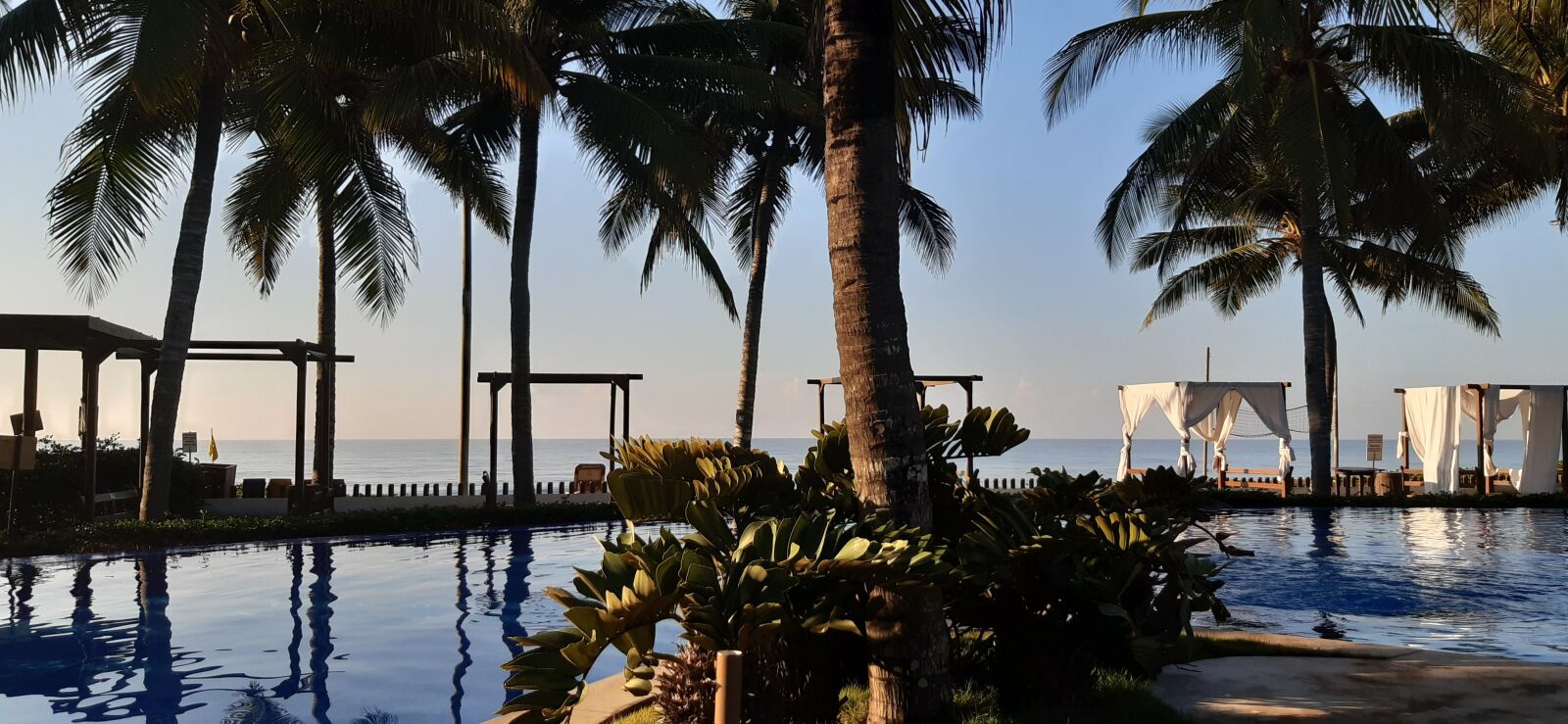 Samsung Galaxy A30 sample photo. Playa, relax, sol photography