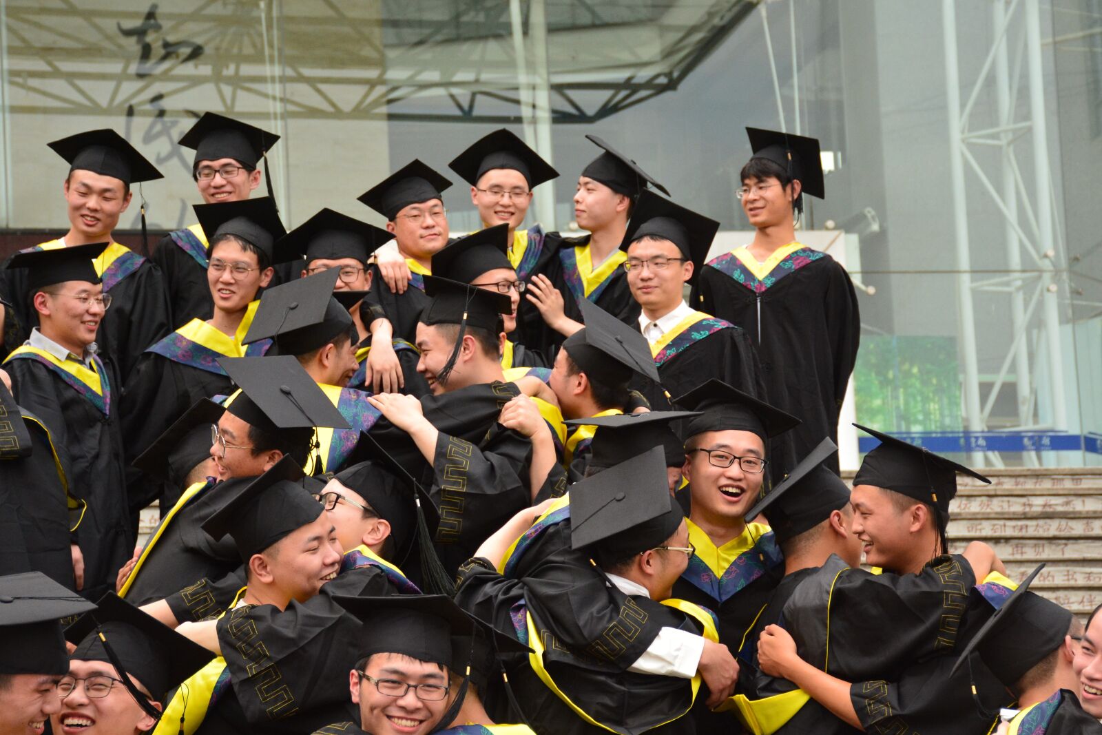 Nikon D7100 sample photo. Parting, hugs, separation photography