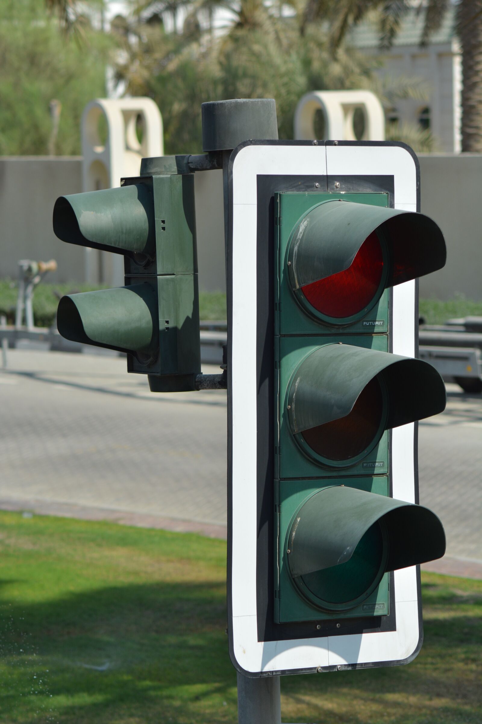 Nikon D5200 sample photo. Traffic light, signal, safety photography