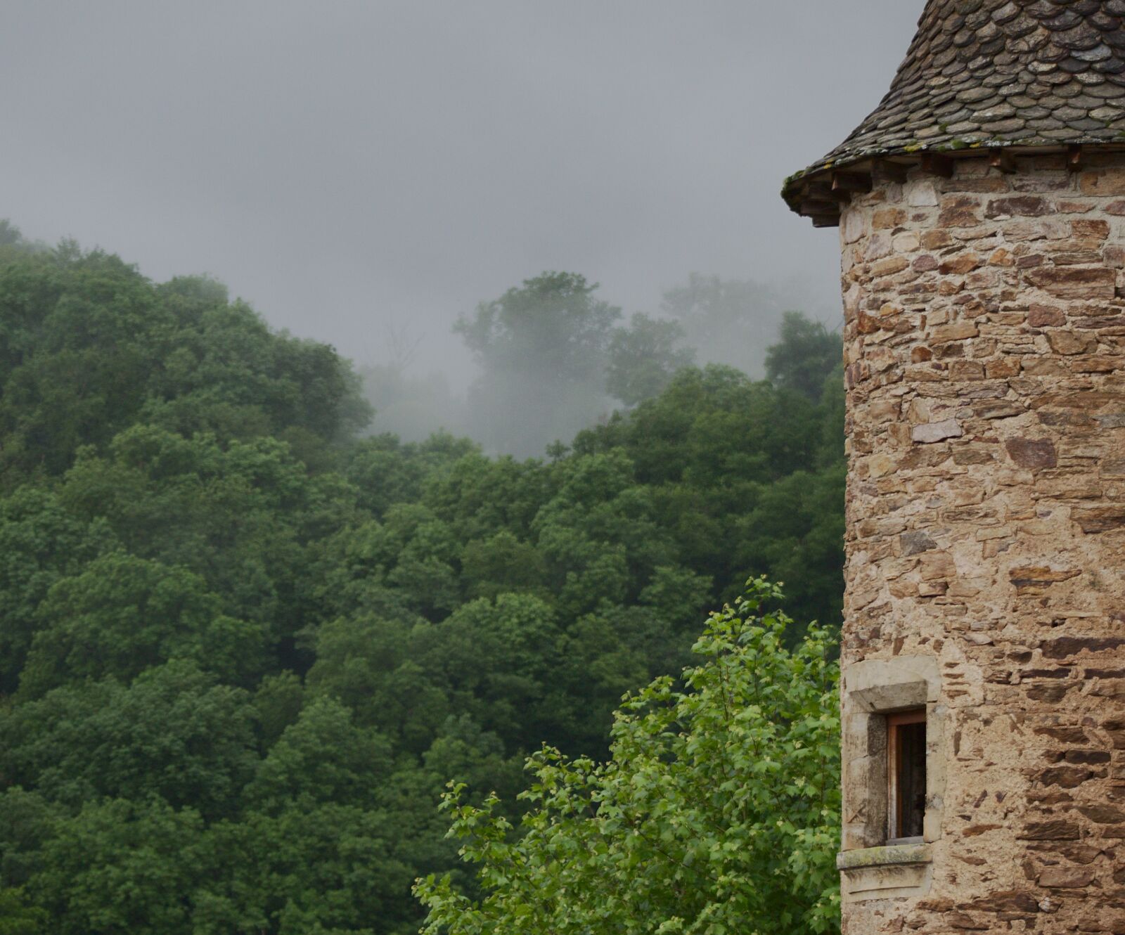 Canon EOS 1100D (EOS Rebel T3 / EOS Kiss X50) sample photo. Castle, medieval, architecture photography