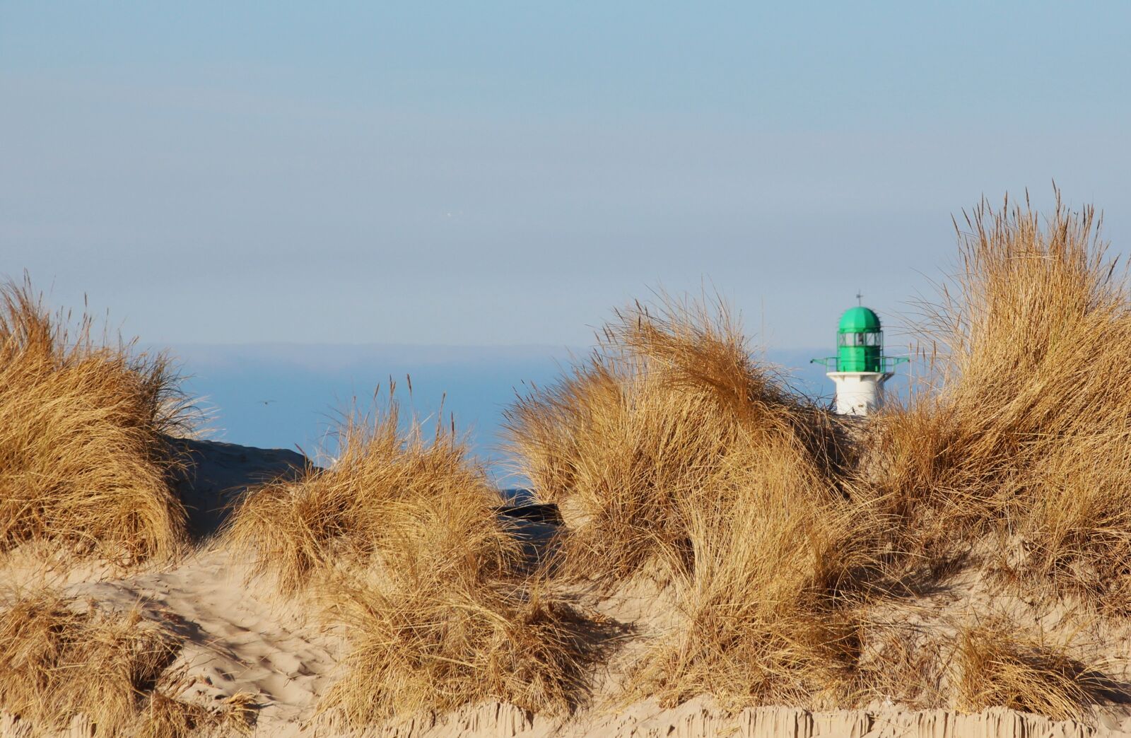 Canon EOS 650D (EOS Rebel T4i / EOS Kiss X6i) sample photo. Nature, lighthouse, warnemünde photography
