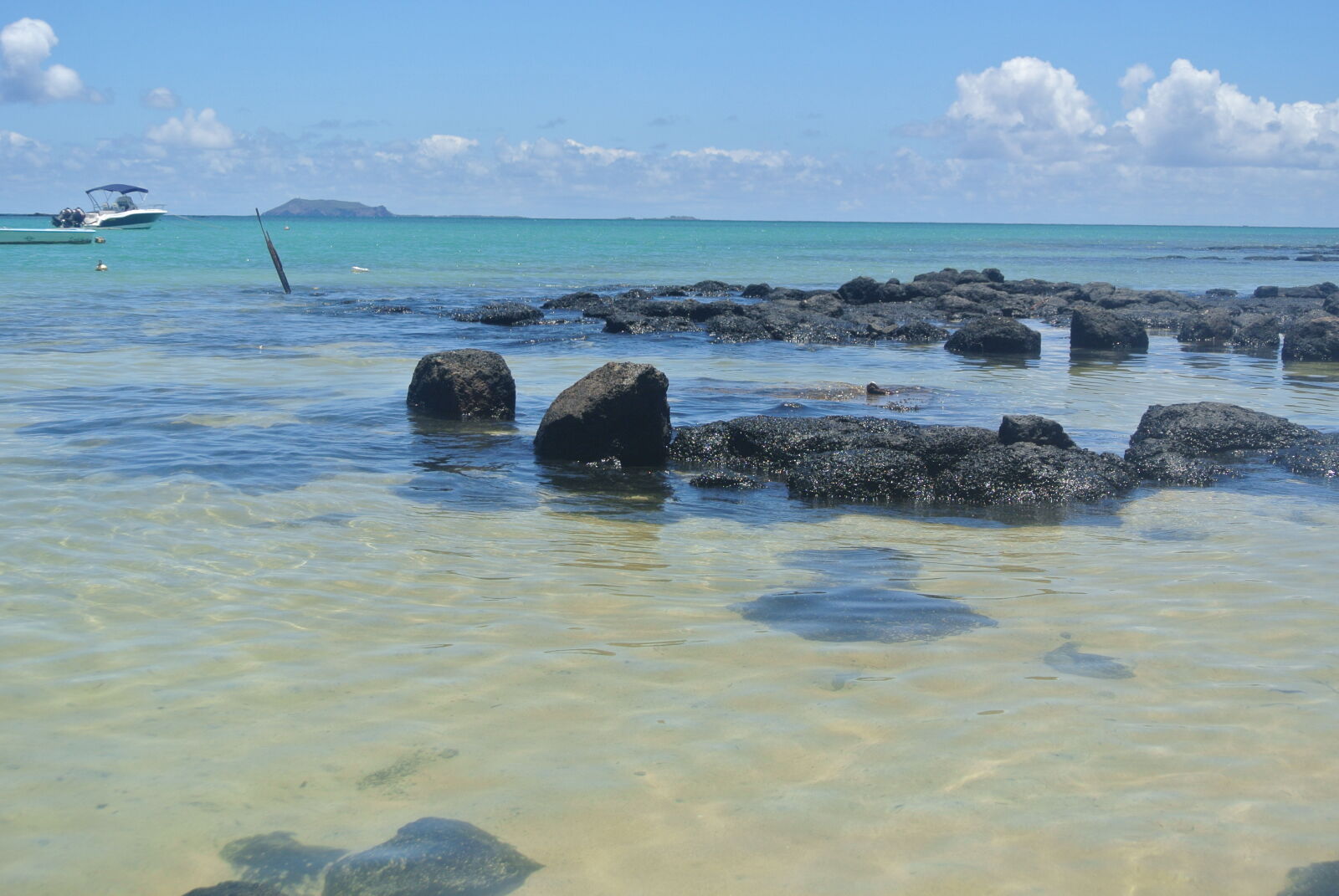 Nikon 1 J1 sample photo. Blue, water, coast, coast photography