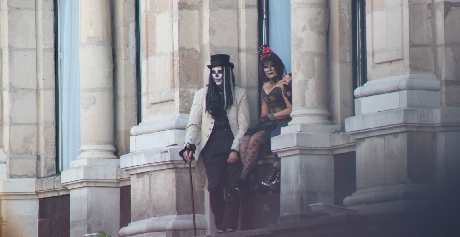 Canon EF 75-300mm f/4-5.6 sample photo. Costumes, day, of, the photography