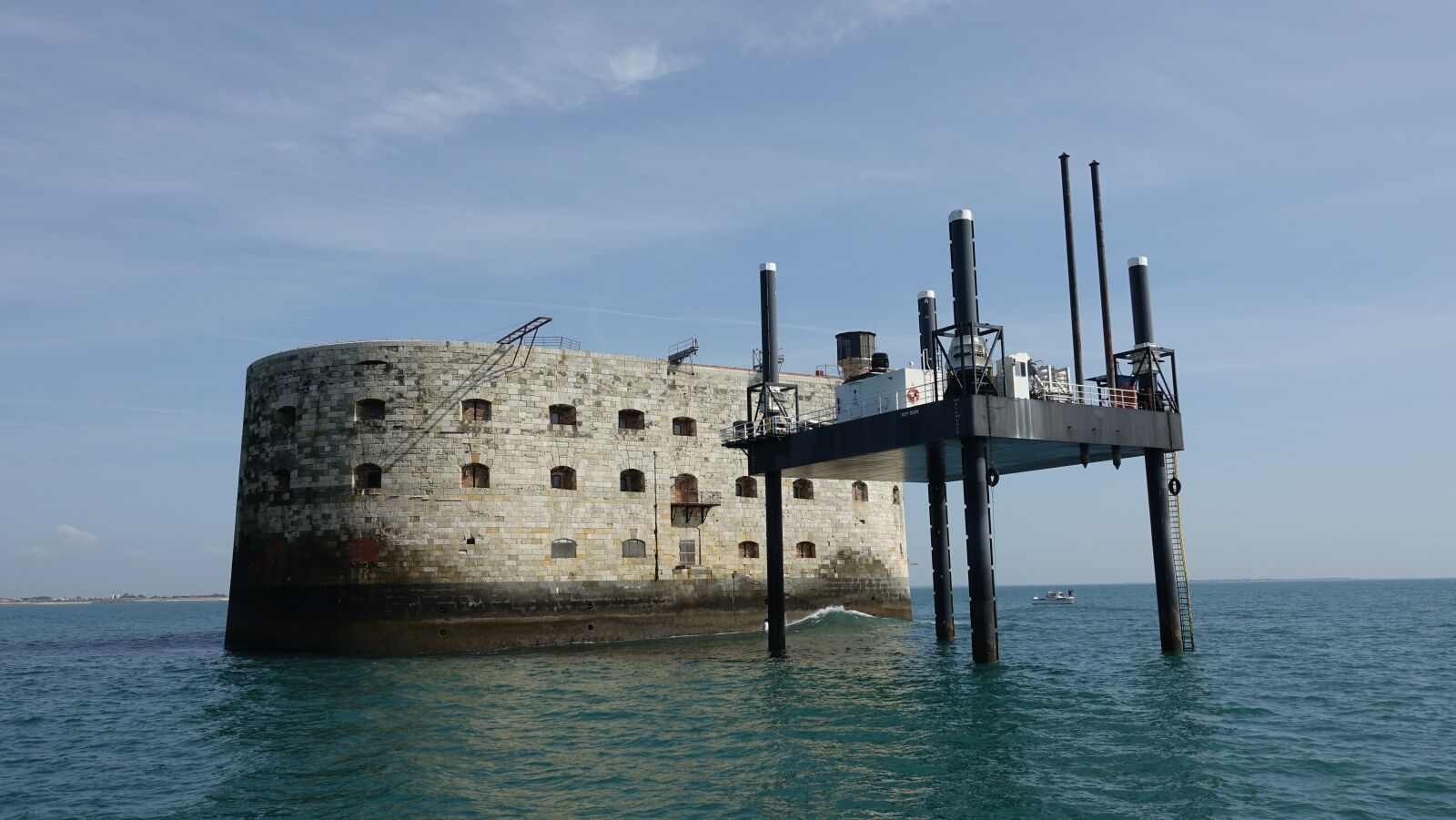 Sony Cyber-shot DSC-RX10 III sample photo. Fort boyard, fortification on photography