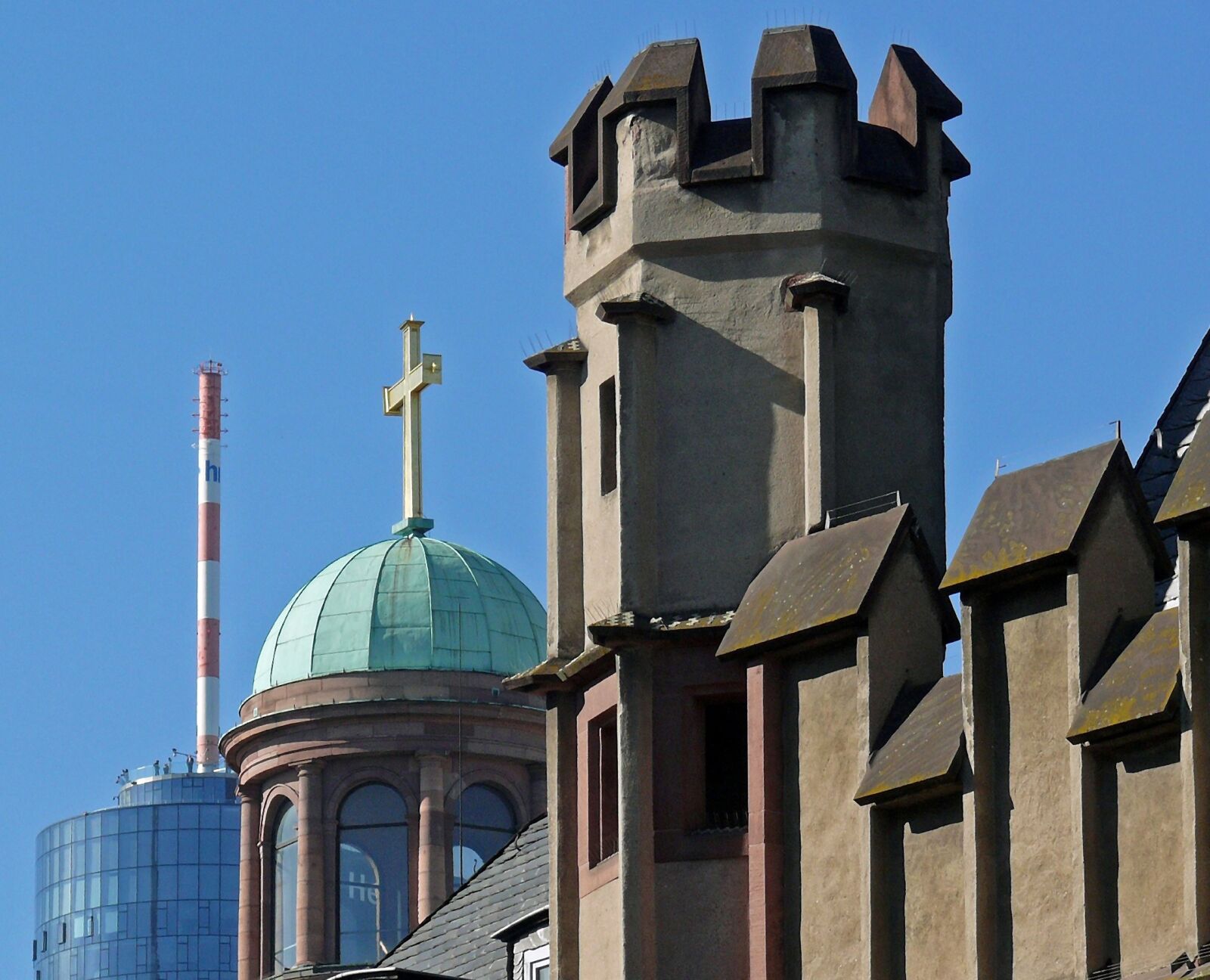 Leica V-LUX 1 sample photo. City, historic center, historic photography