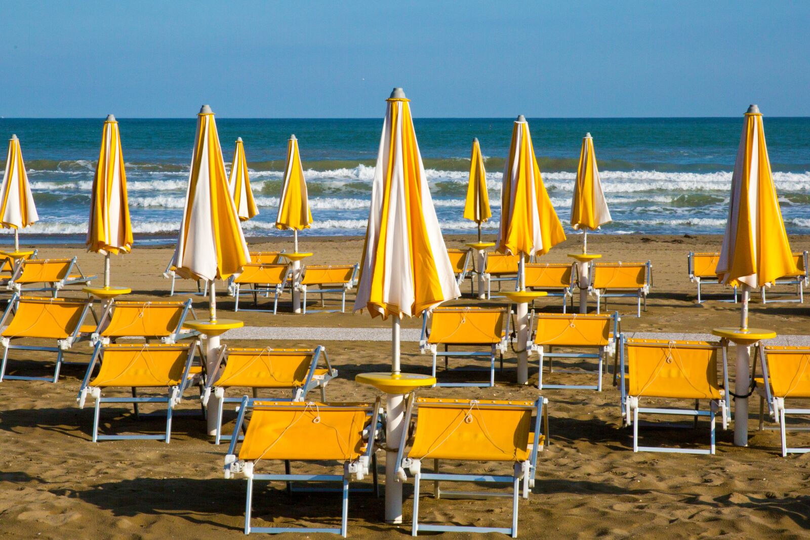 Canon EOS 5D Mark III sample photo. Beach, sea, italy photography