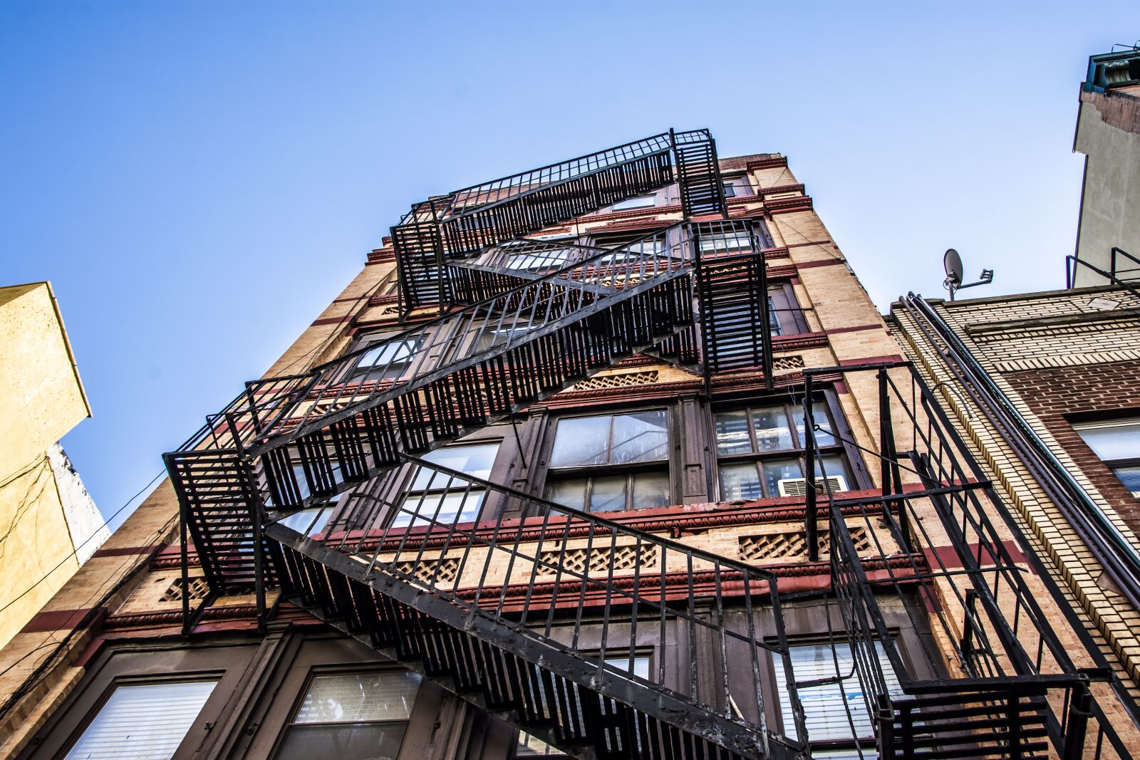 Nikon D7200 sample photo. Tenant, building, new york photography
