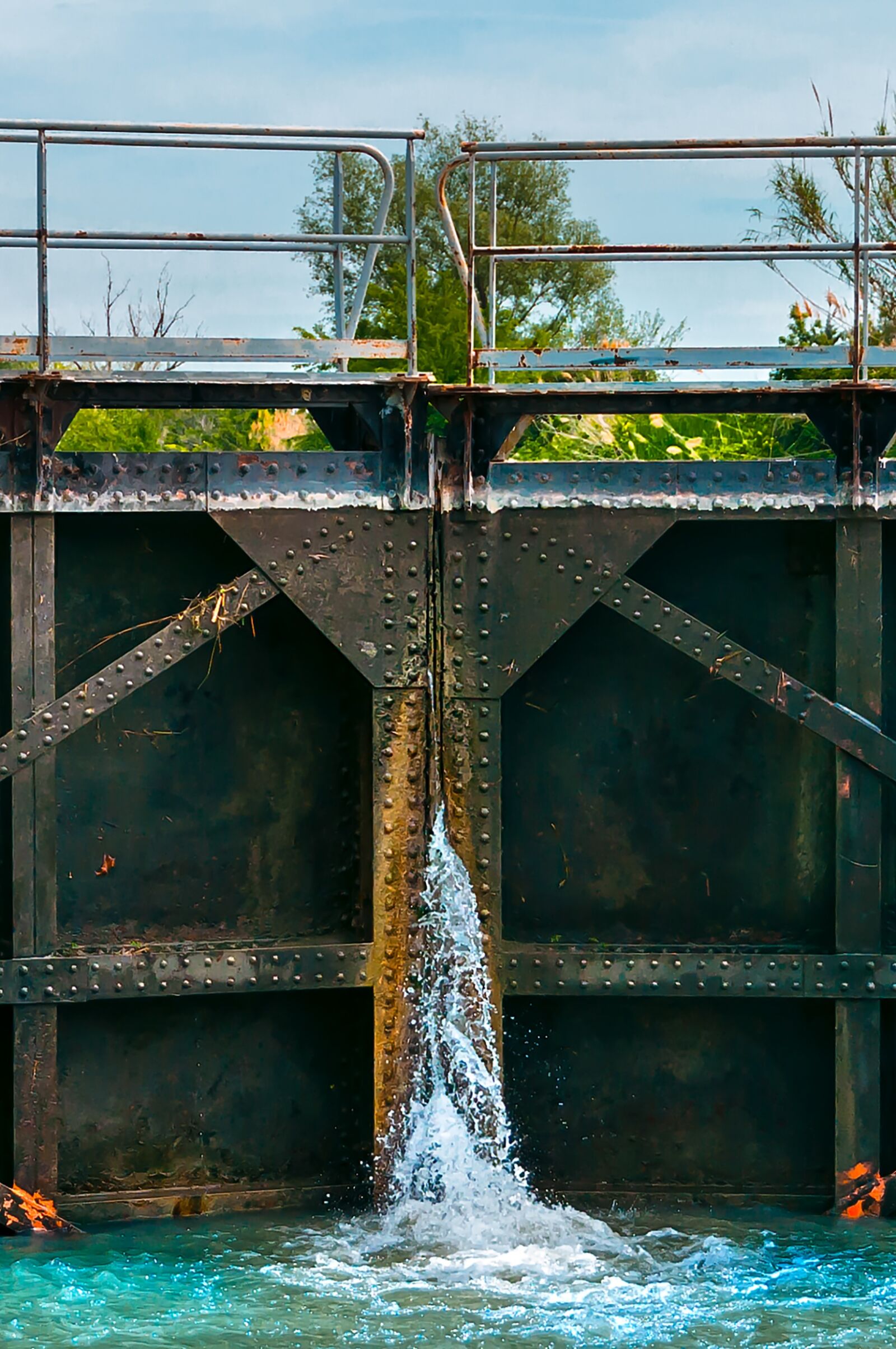 Nikon D300S sample photo. Lock, channel, water photography