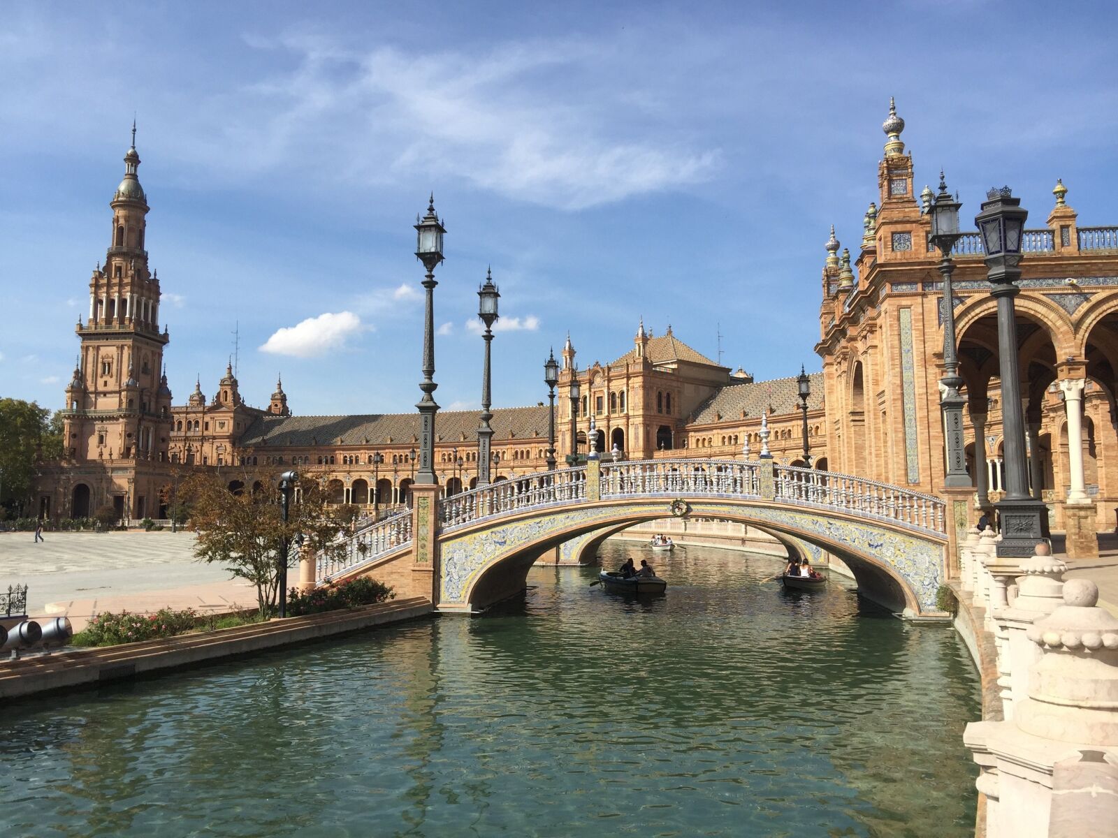 iPhone 6 Plus back camera 4.15mm f/2.2 sample photo. Seville, plaza de espa photography