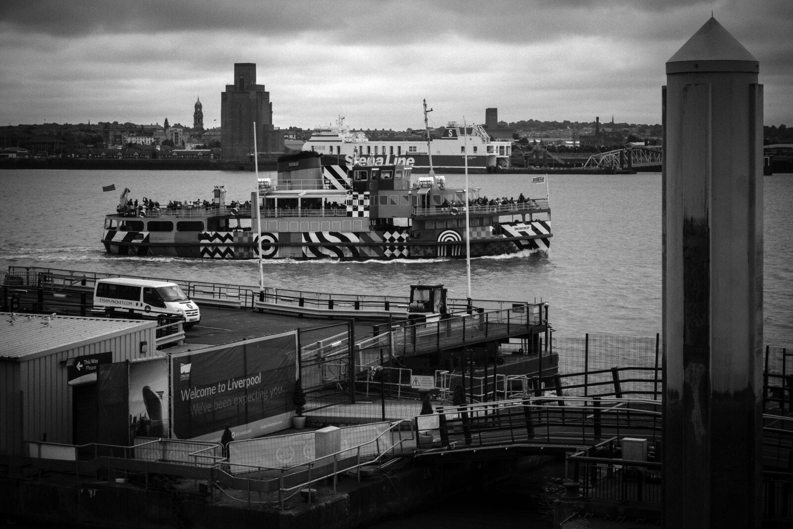 Nikon D810 sample photo. River, river mersey, liverpool photography