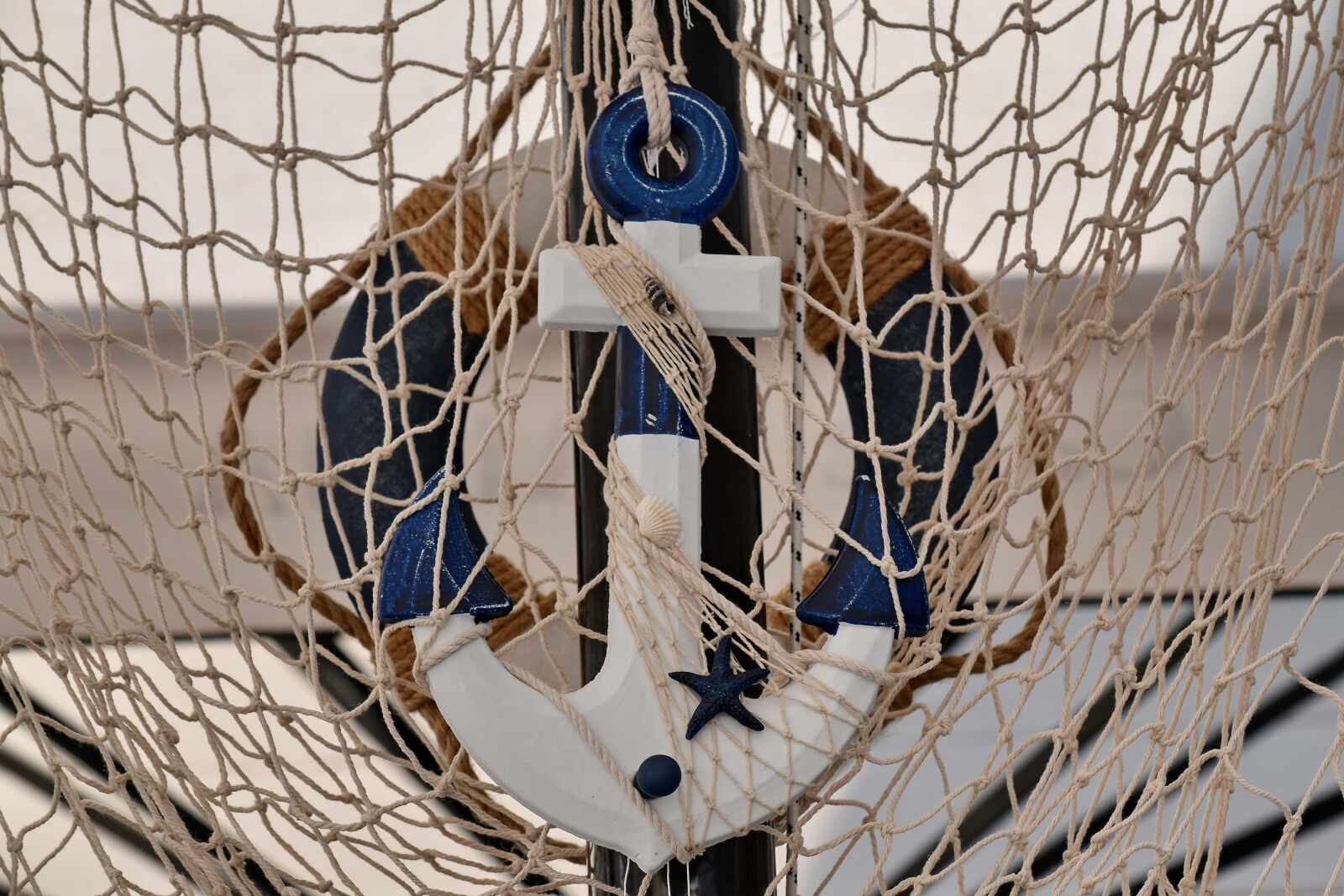 Nikon D5500 sample photo. Anchor, knot, miniature, rope photography