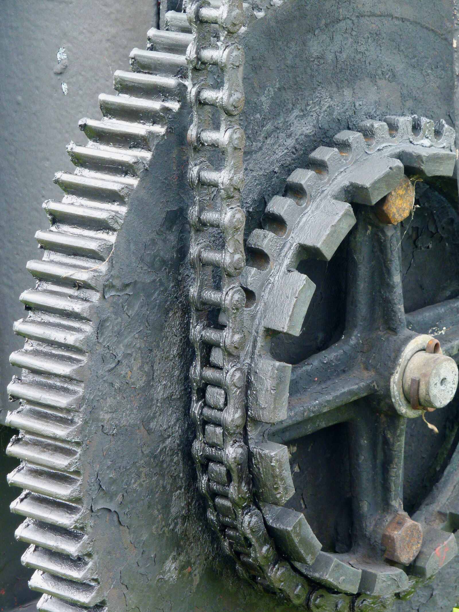Panasonic DMC-TZ7 sample photo. Transmission, gears, mechanical drive photography